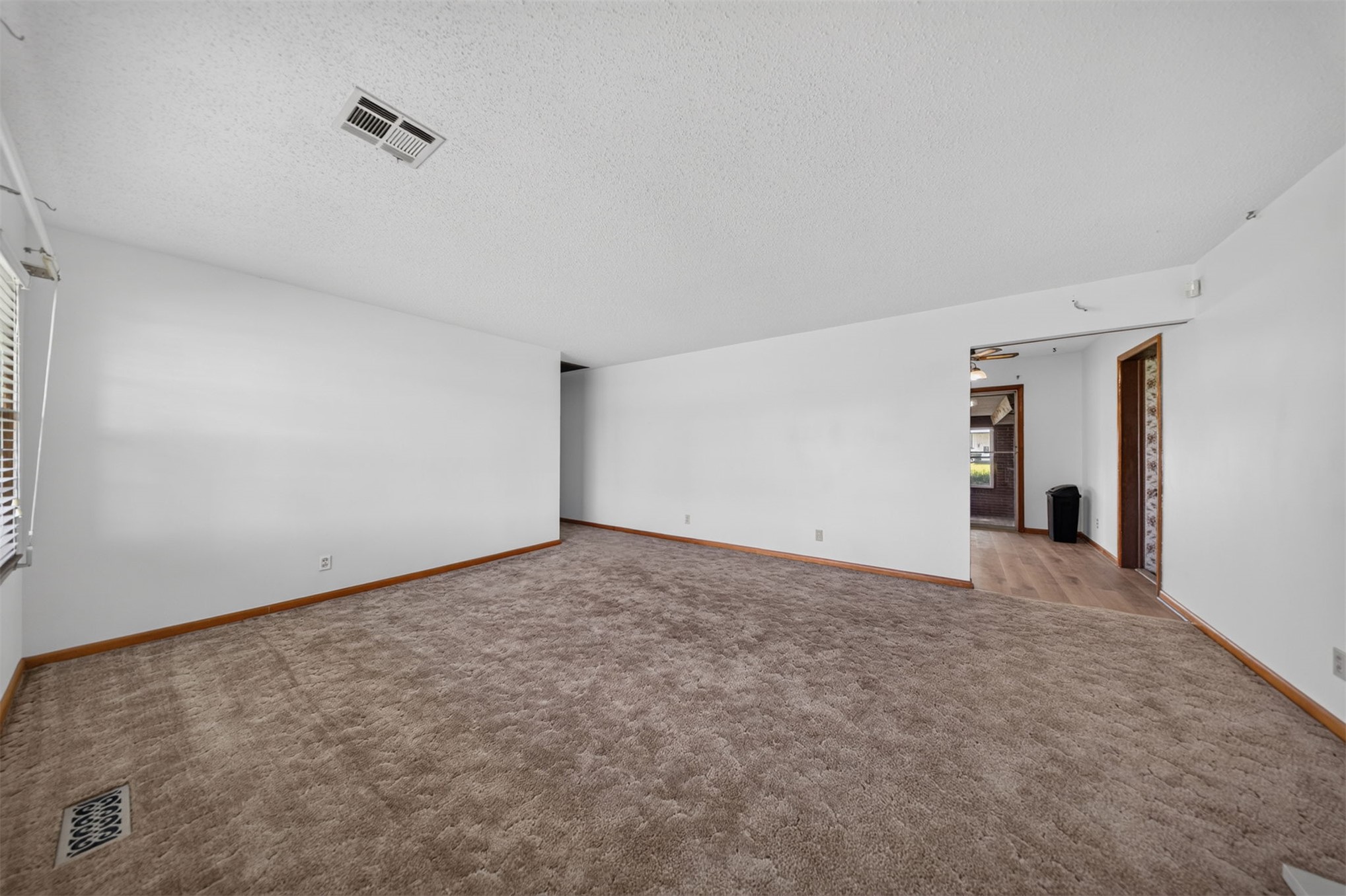 49801 E 100 Property Photo 10