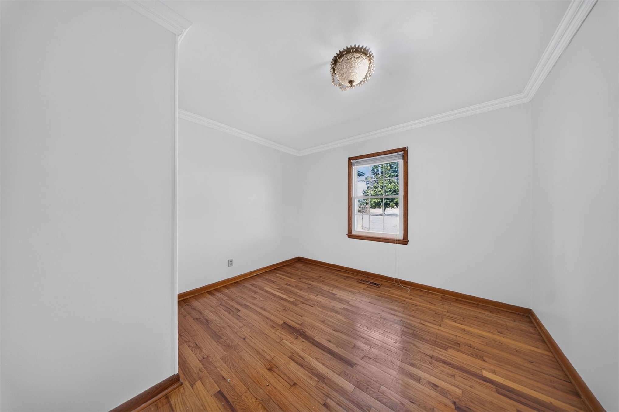 49801 E 100 Property Photo 21