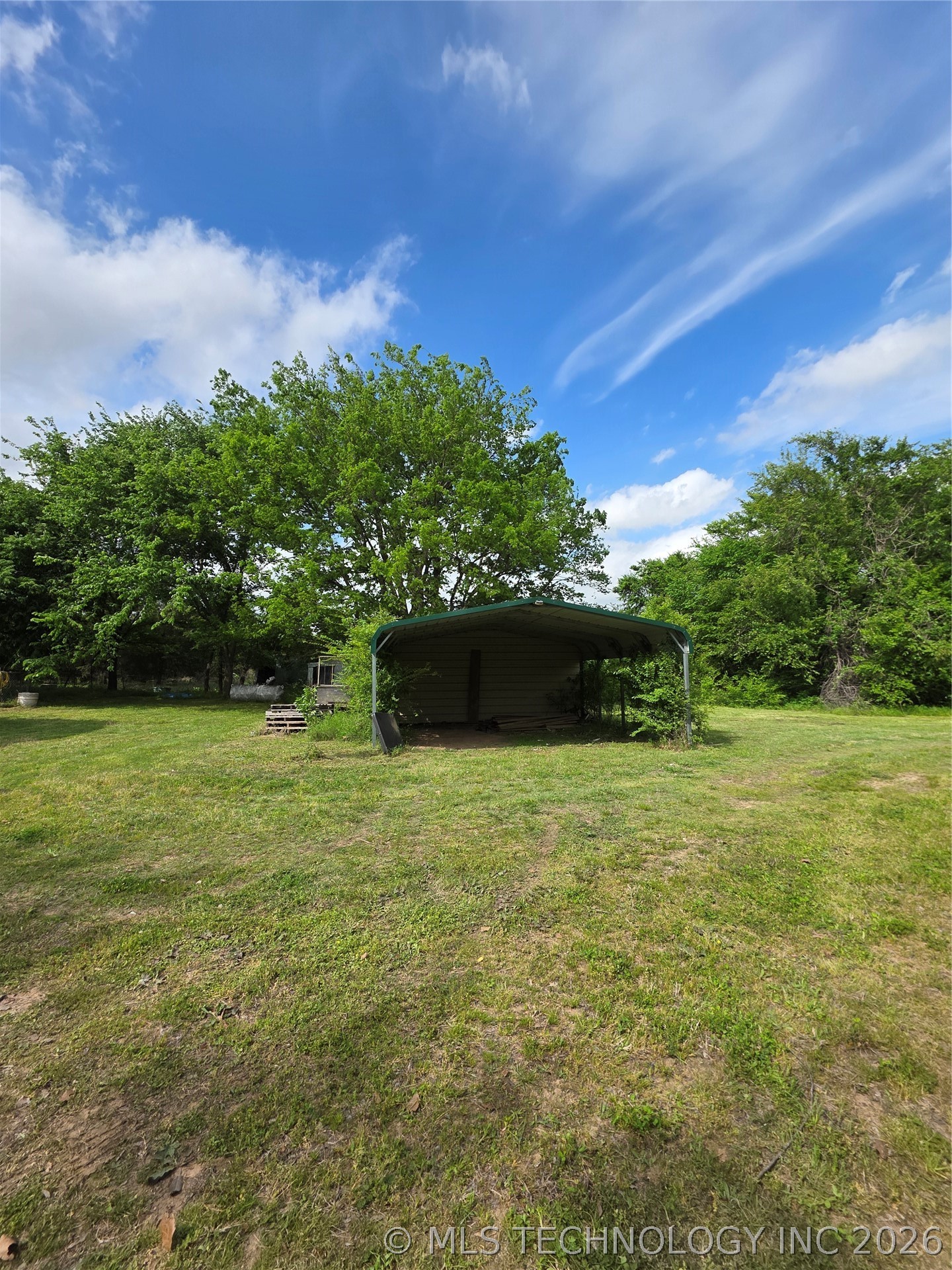 409559 E 1080 Road Property Photo 2