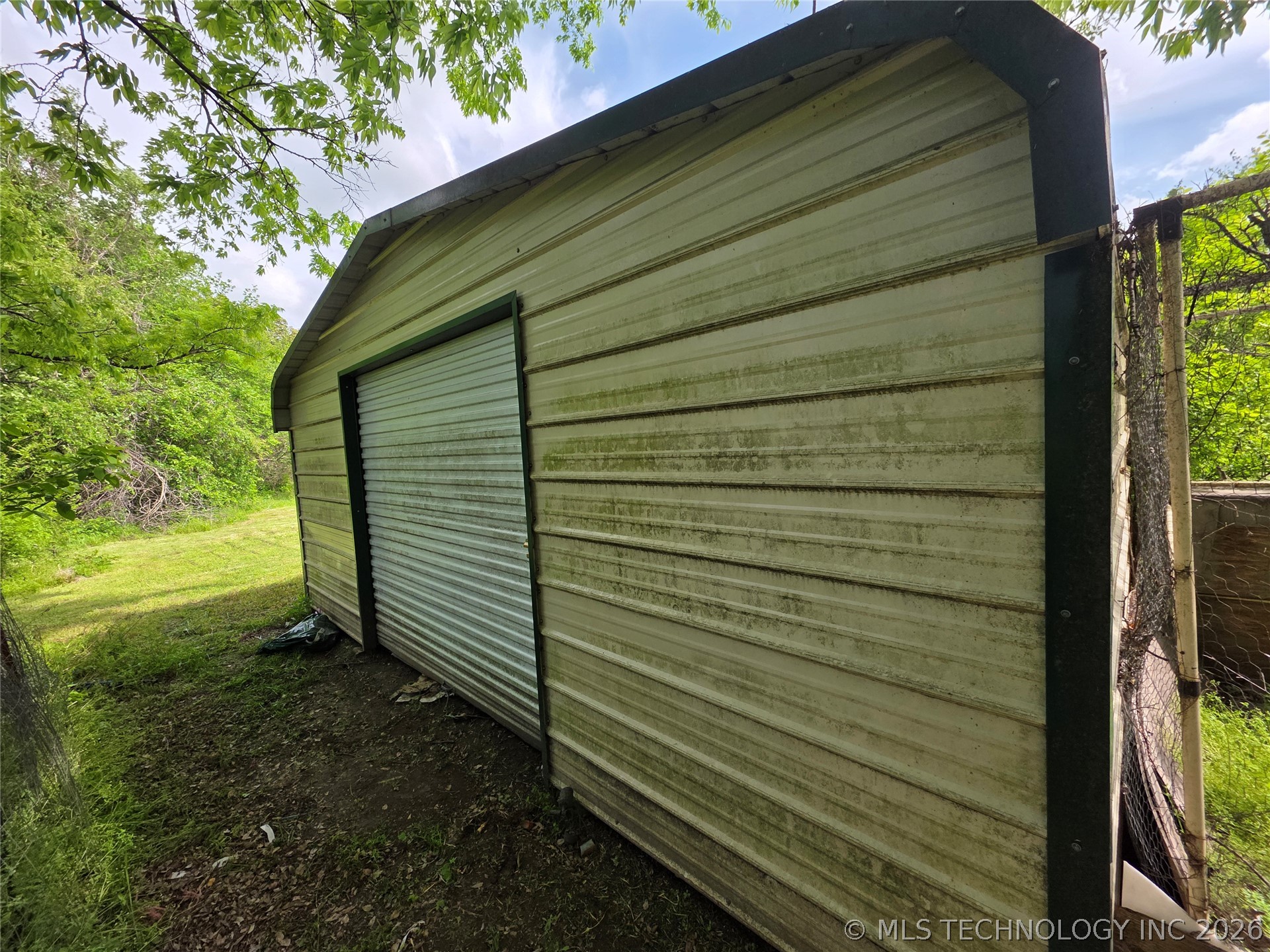 409559 E 1080 Road Property Photo 3