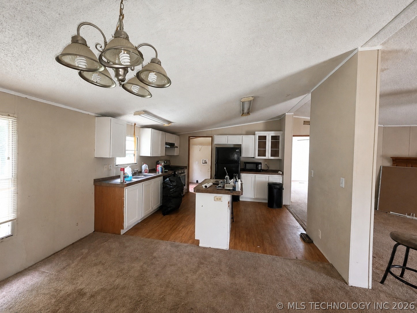 409559 E 1080 Road Property Photo 7