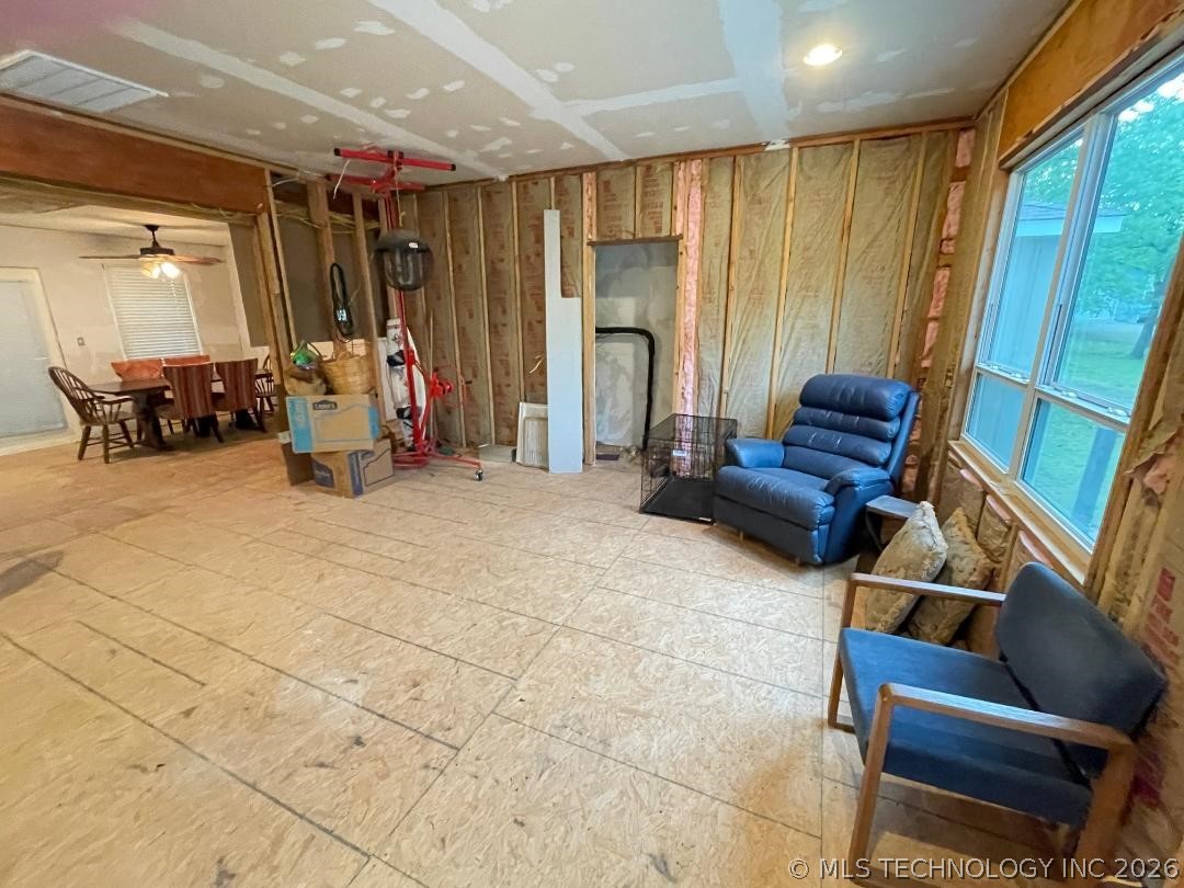 429728 E 1147 Road Property Photo 16