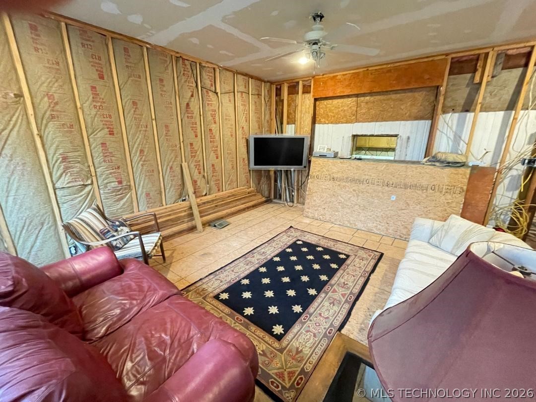 429728 E 1147 Road Property Photo 17