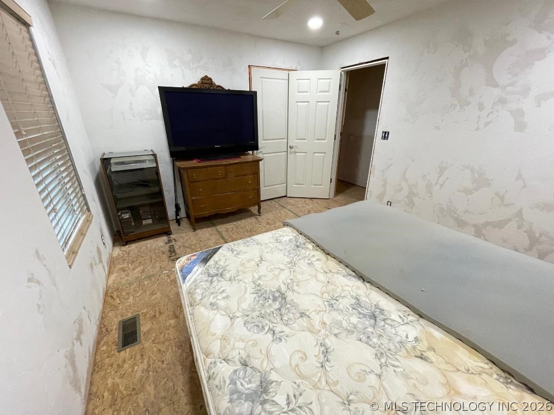 429728 E 1147 Road Property Photo 27