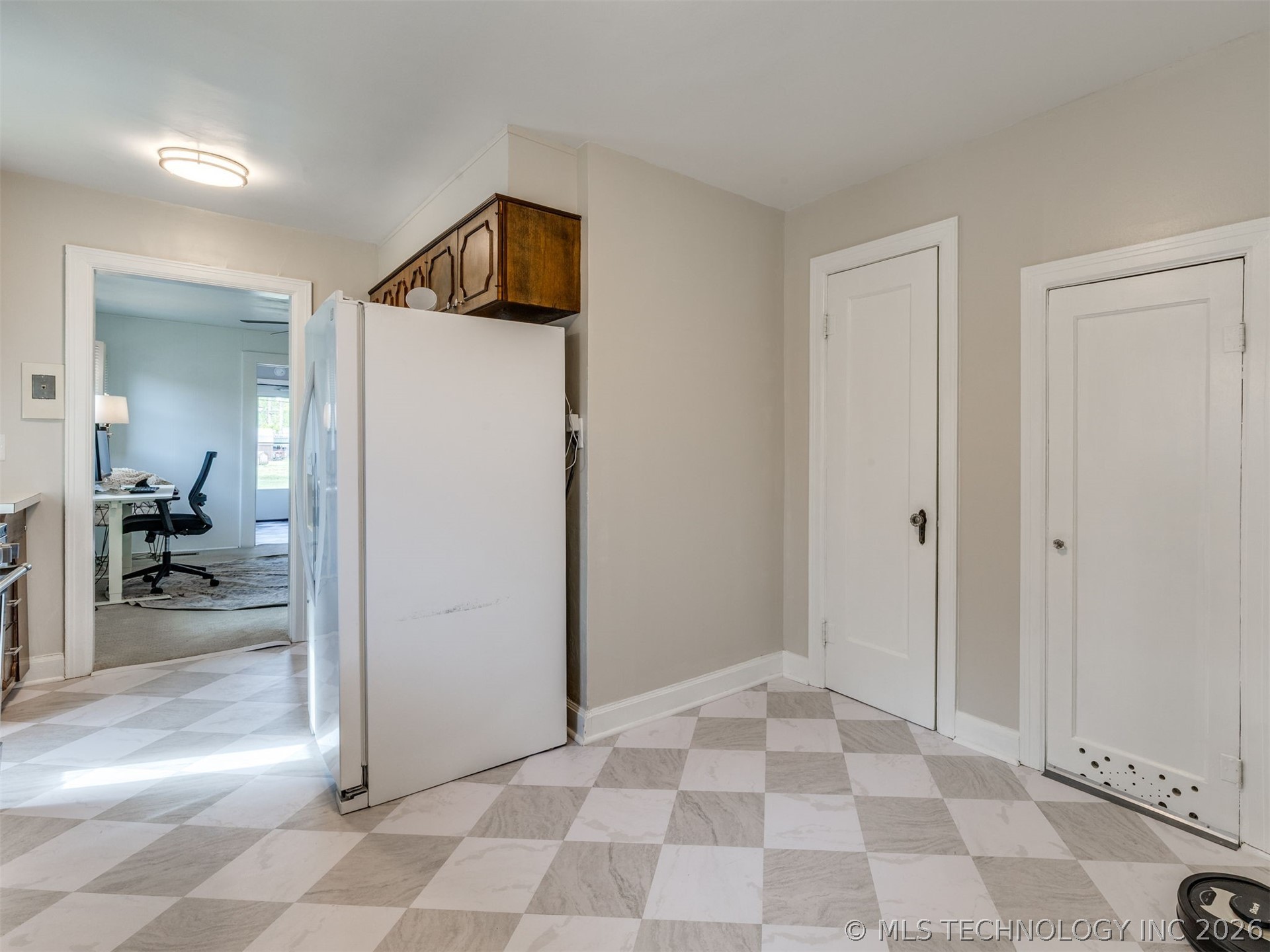 4168 E 1st Street Property Photo 16