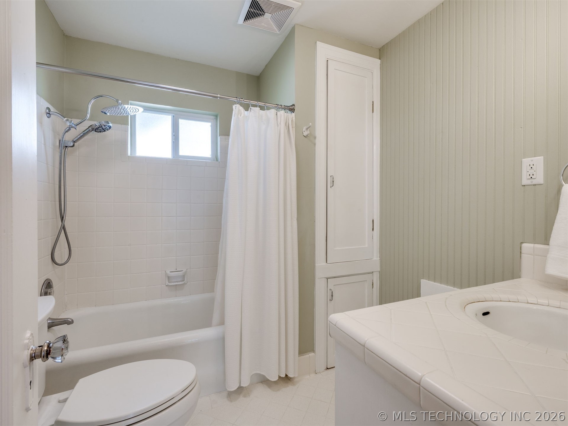 4168 E 1st Street Property Photo 25