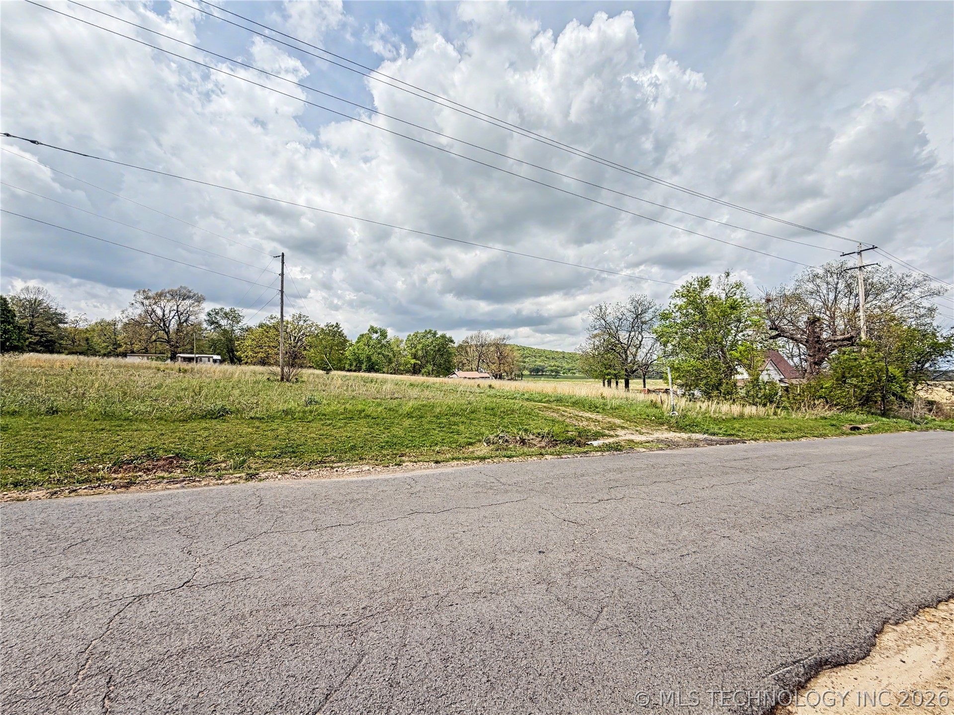 83048 S 4700 Road Property Photo 15