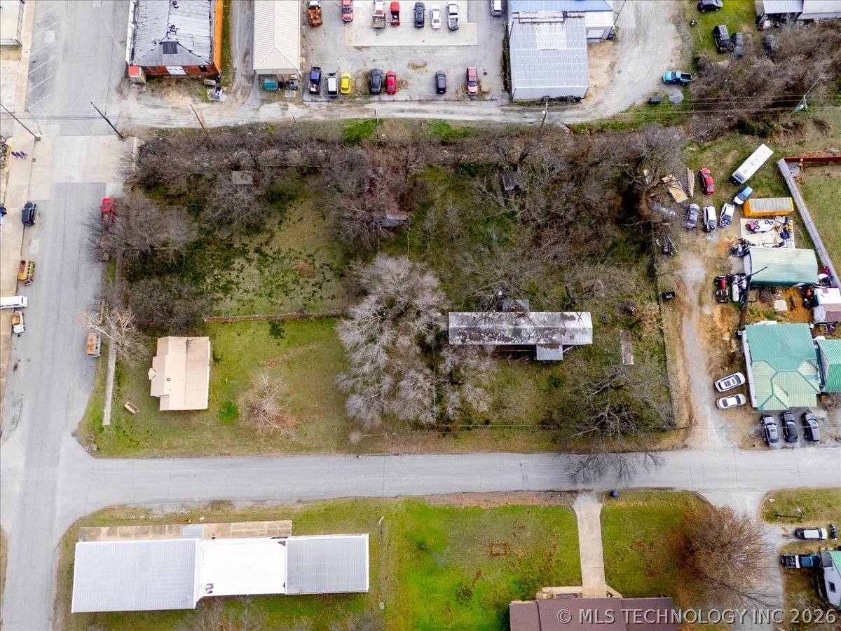 1 W Ross Street Property Photo 2