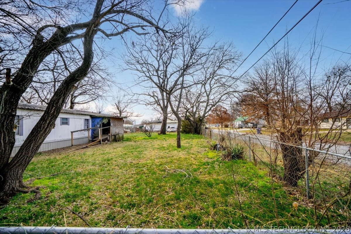1 W Ross Street Property Photo 10