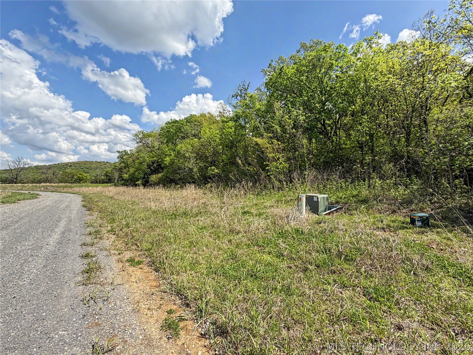 417 S Thunder Road Property Photo 31