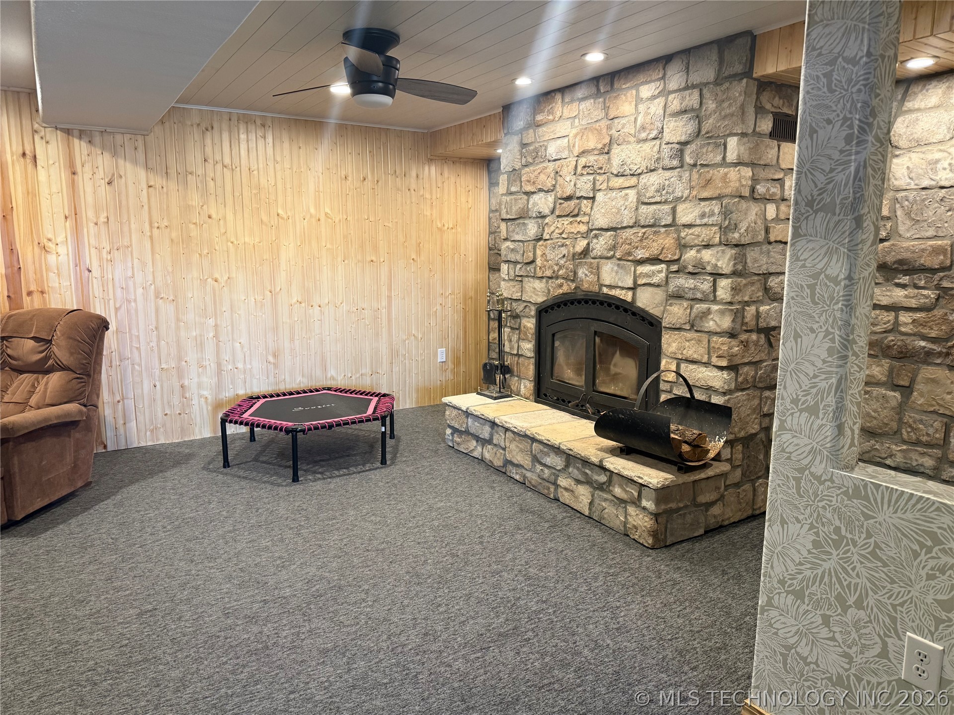8840 N Highway 43 Property Photo 6