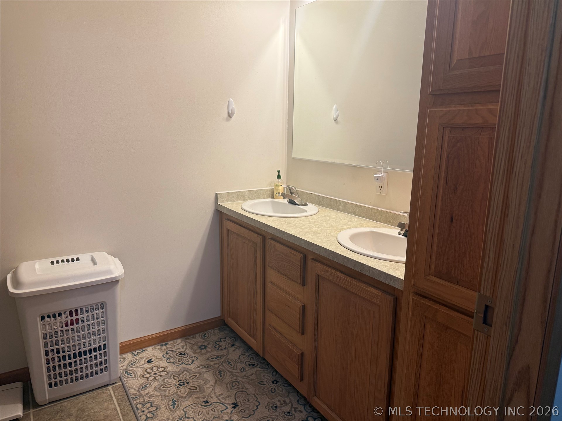 8840 N Highway 43 Property Photo 19