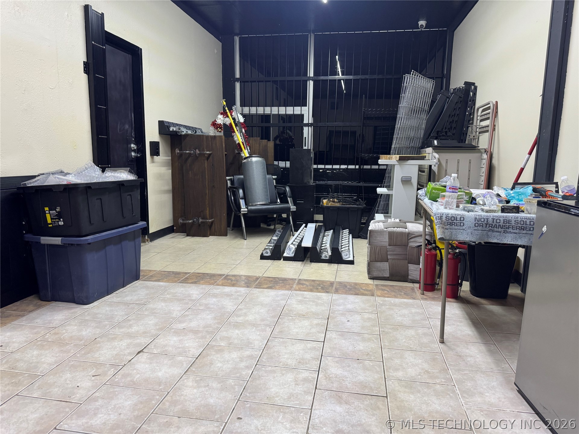 614 N Commerce Street Property Photo 9