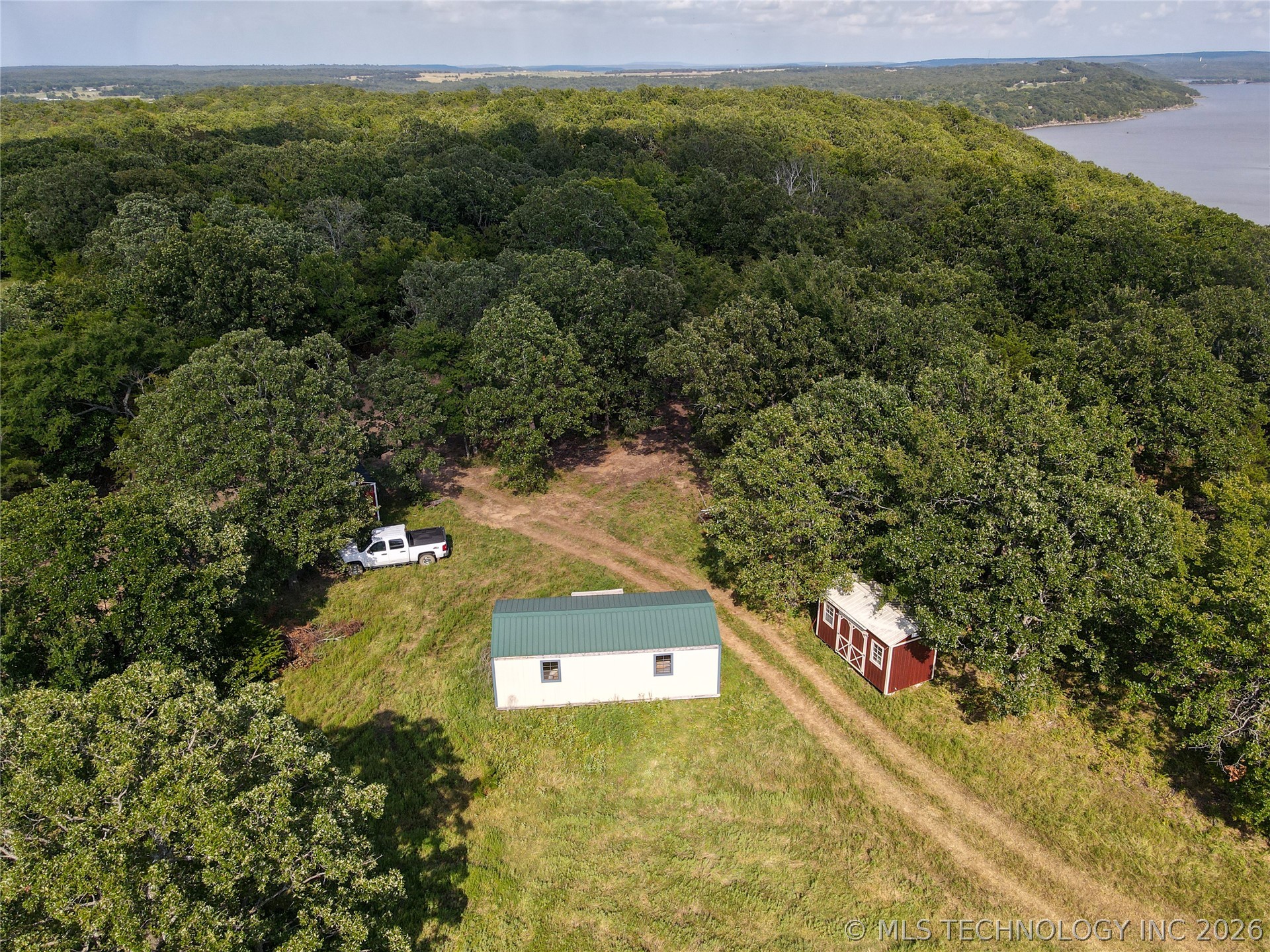 933 Higgins Road Property Photo 12