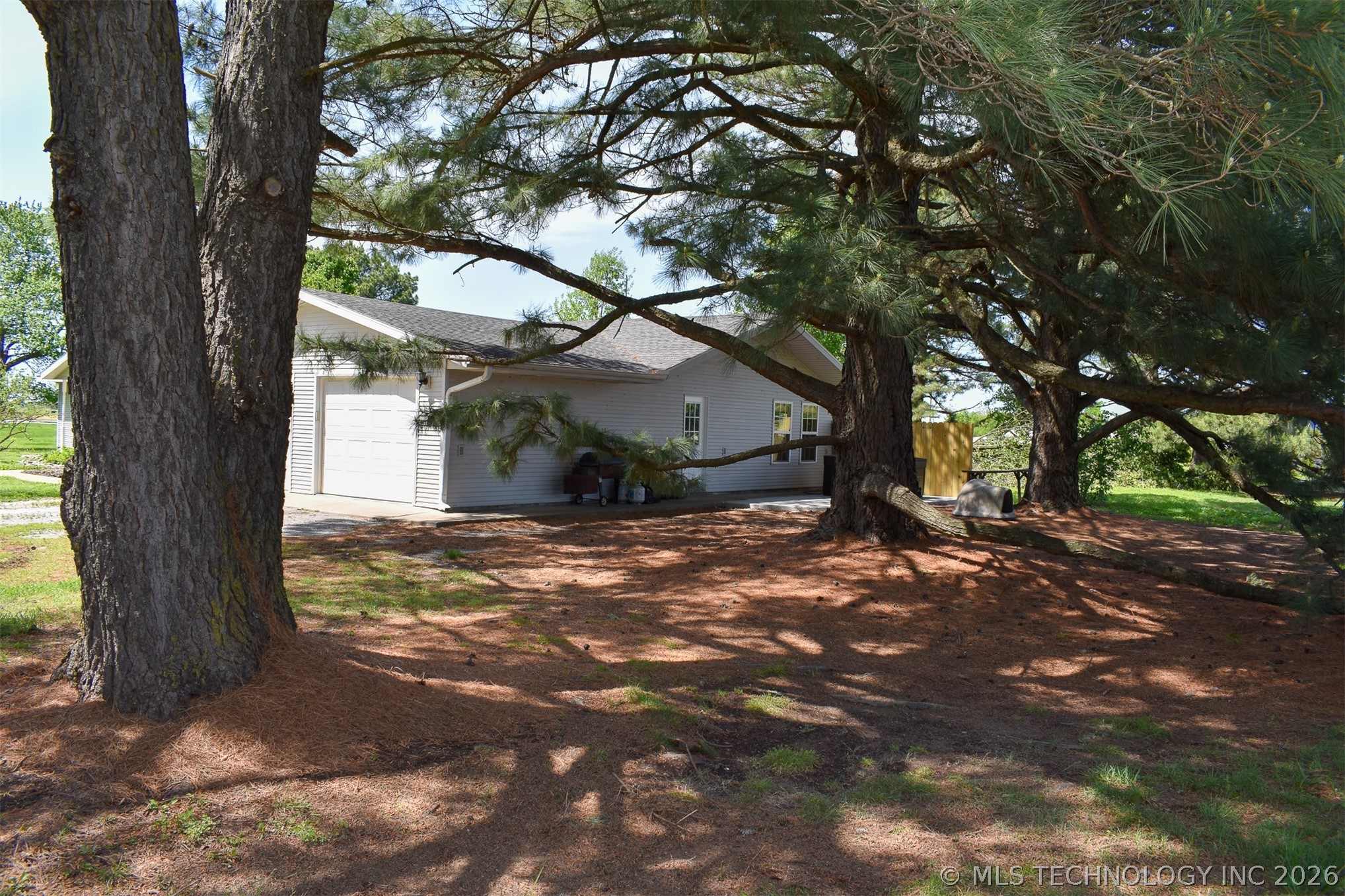 10164 Bloomfield North Property Photo 2
