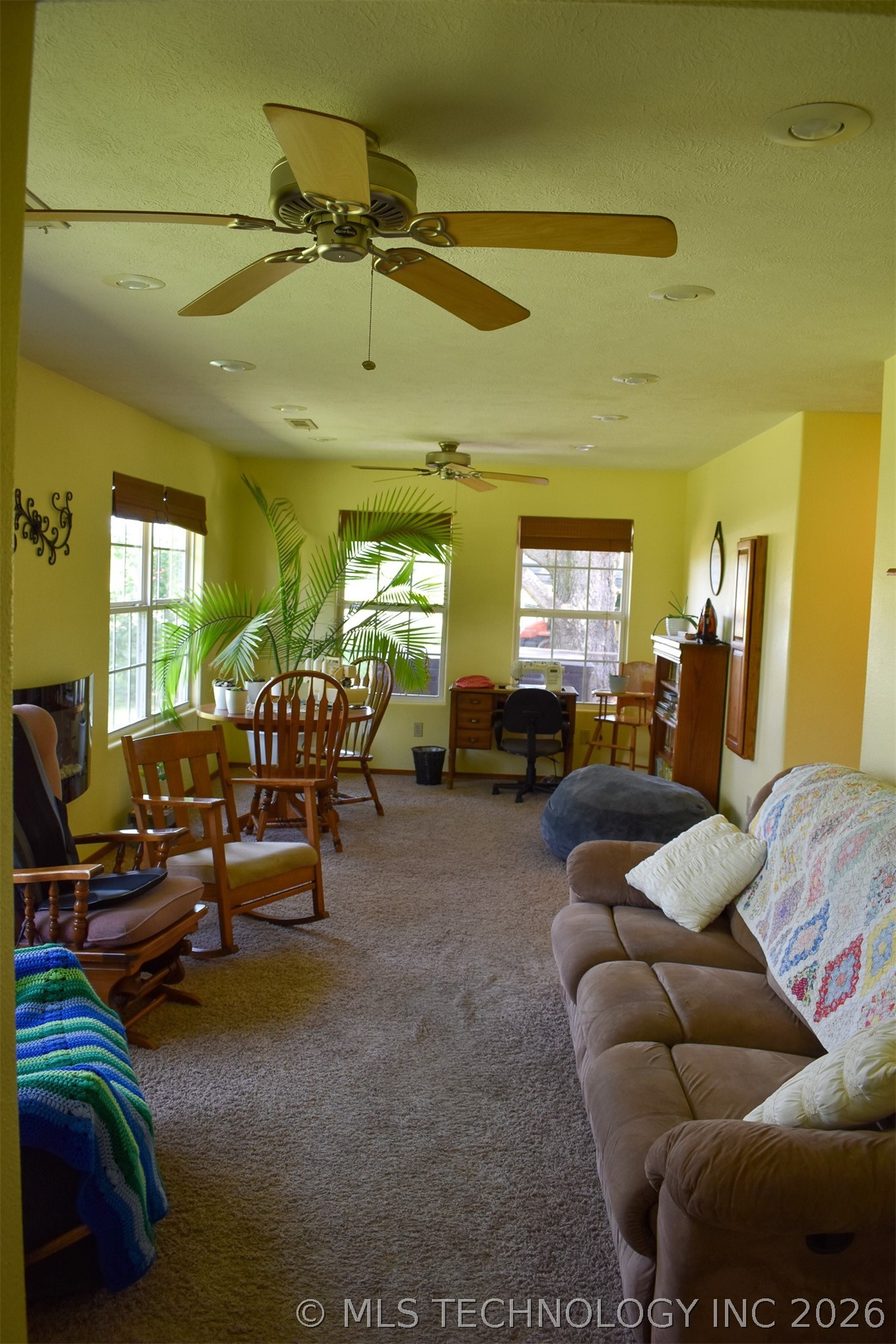 10164 Bloomfield North Property Photo 10