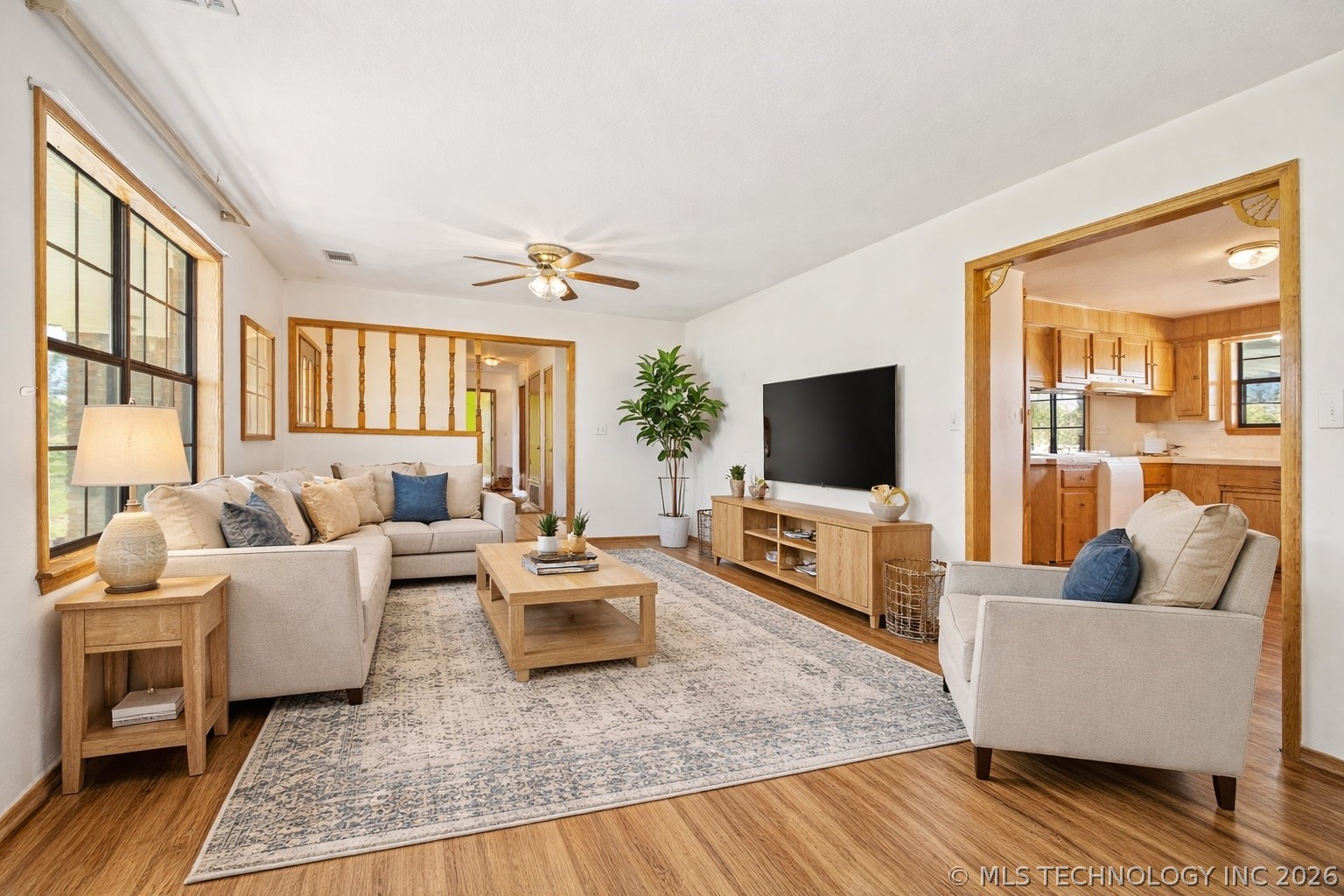 477343 E 1090 Property Photo 5