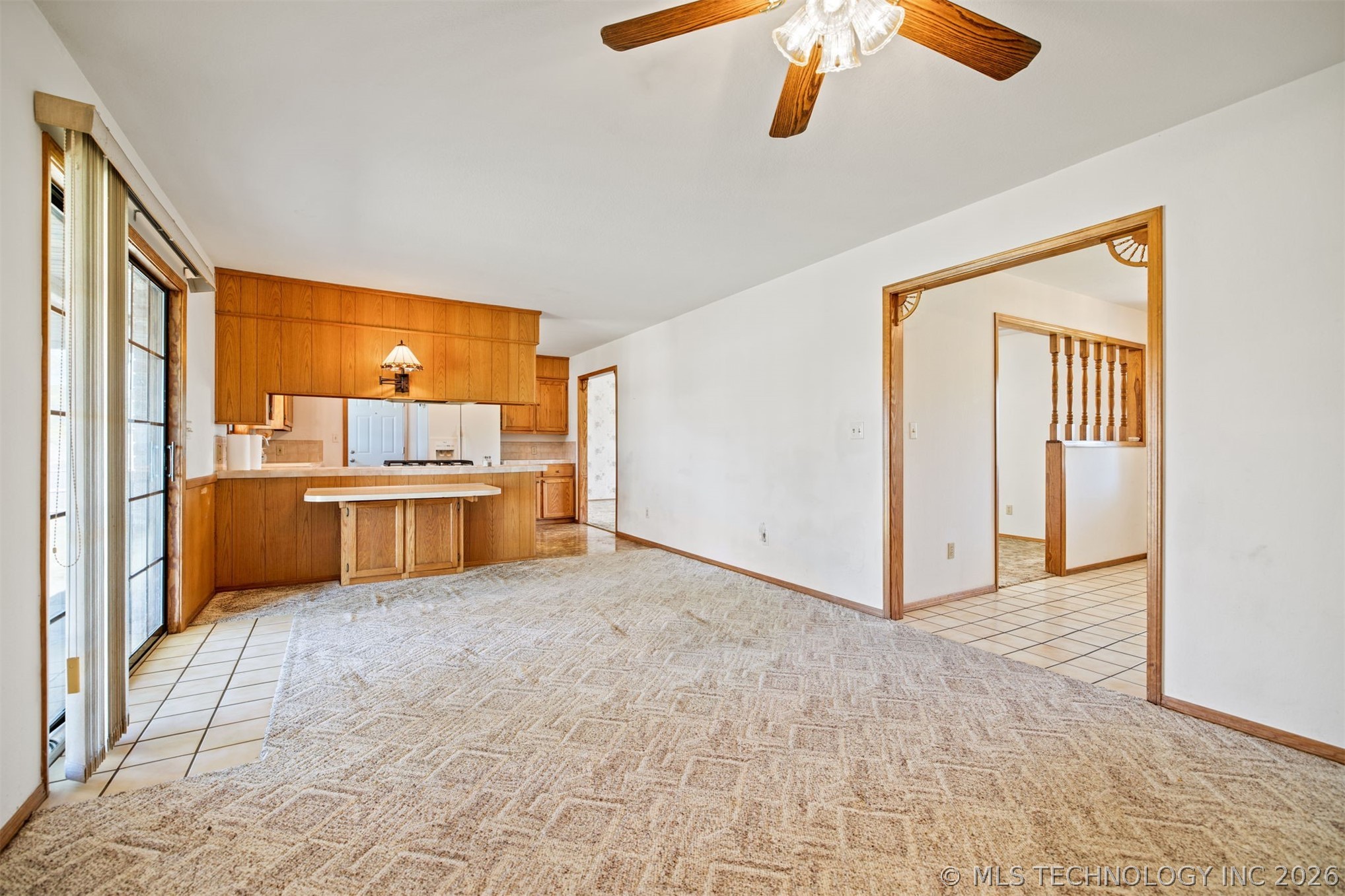 477343 E 1090 Property Photo 10