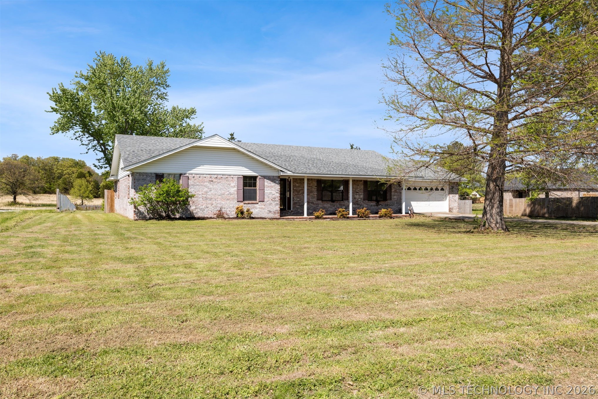 477343 E 1090 Property Photo 25