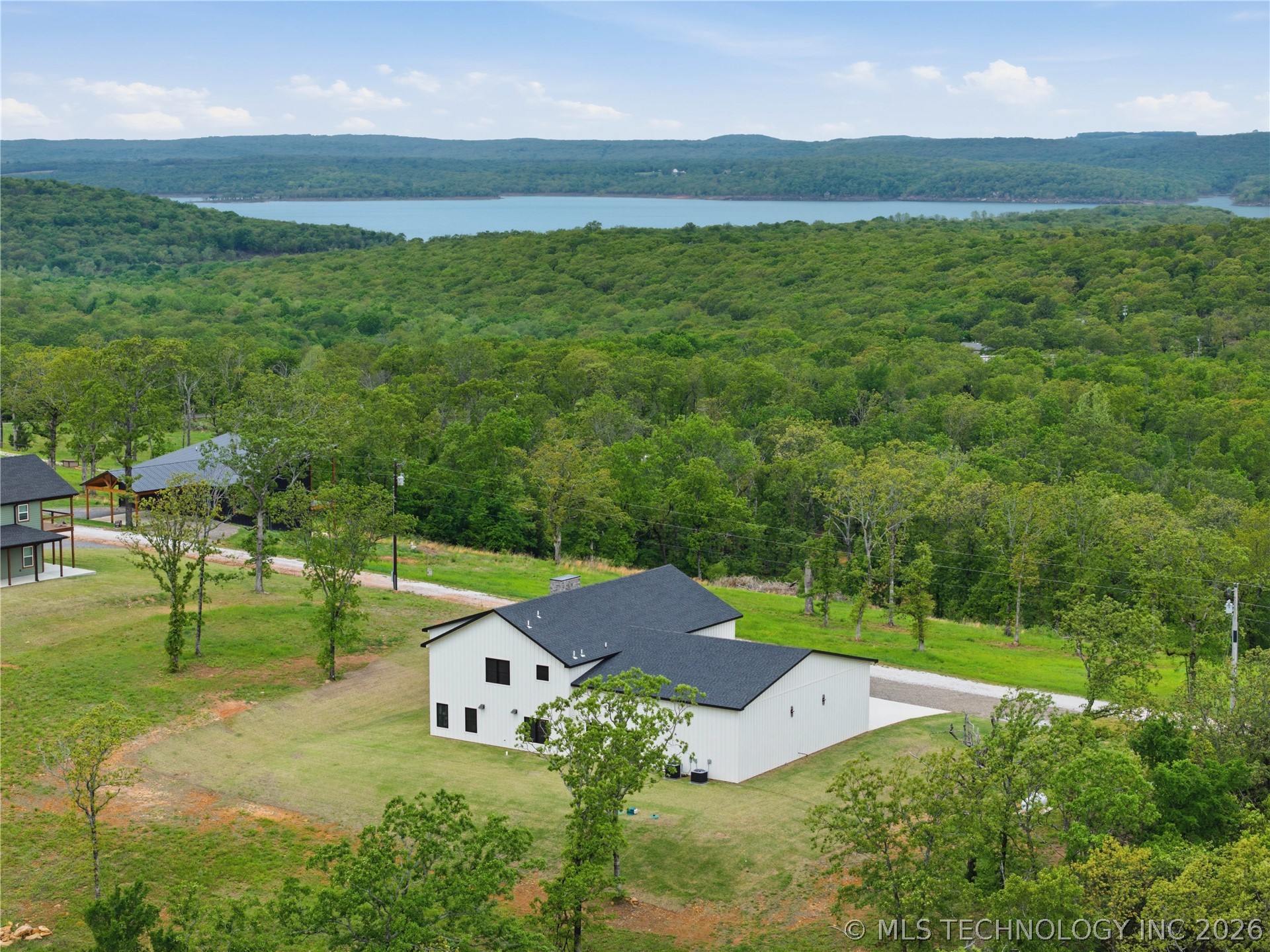 34750 S Falcon Crest Lane Property Photo 6
