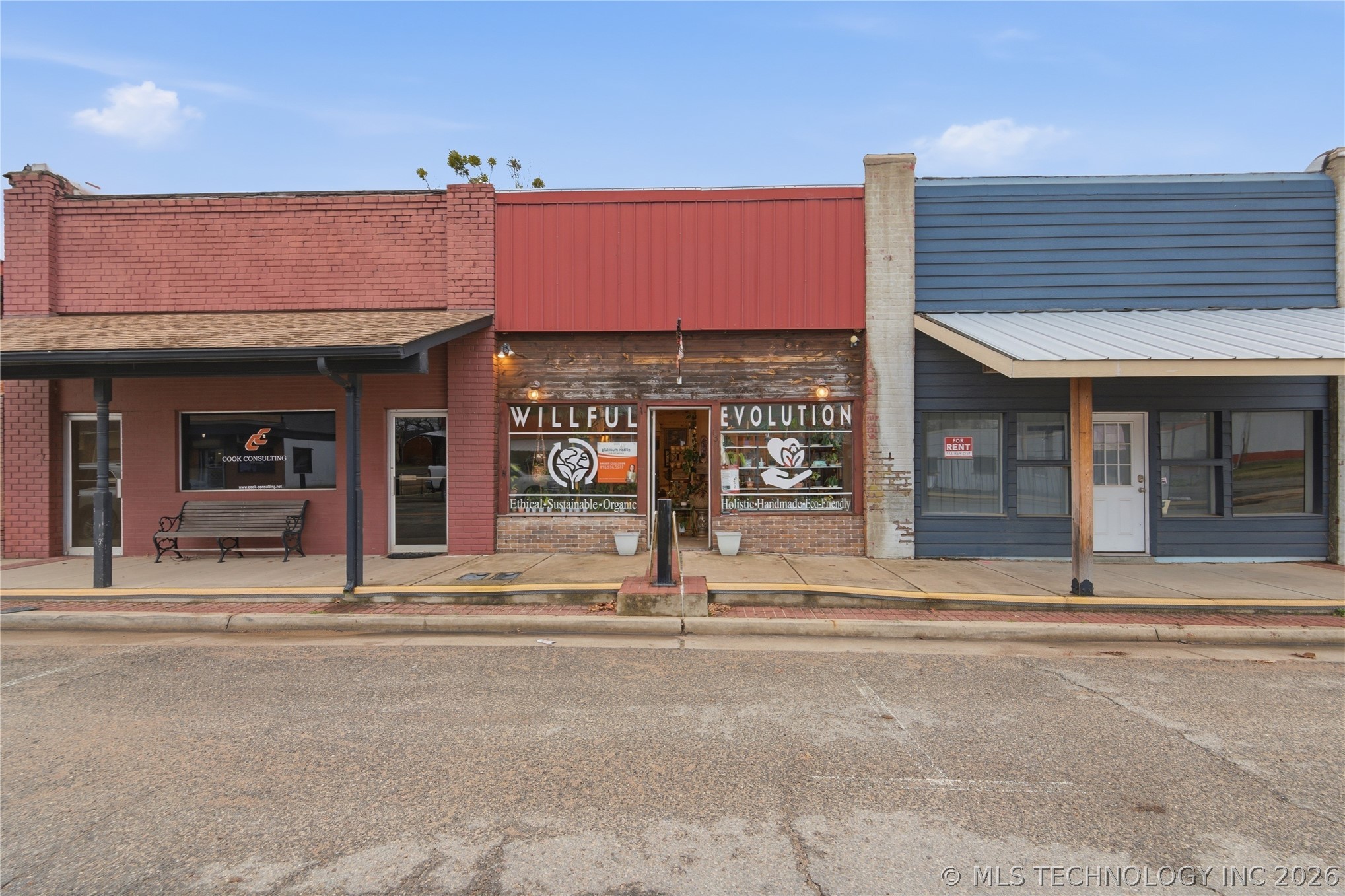131 N Lee Property Photo 1