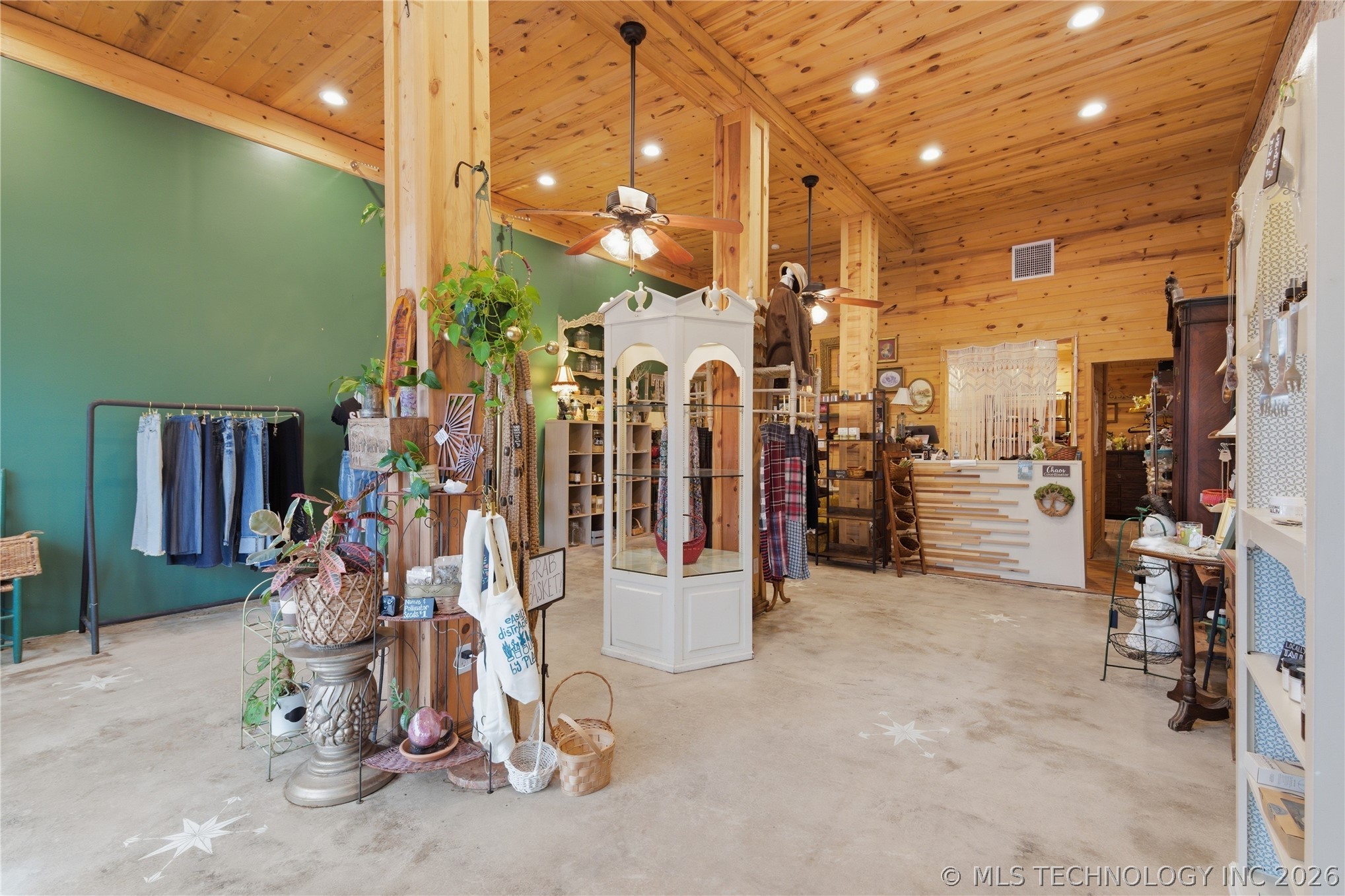 131 N Lee Property Photo 5