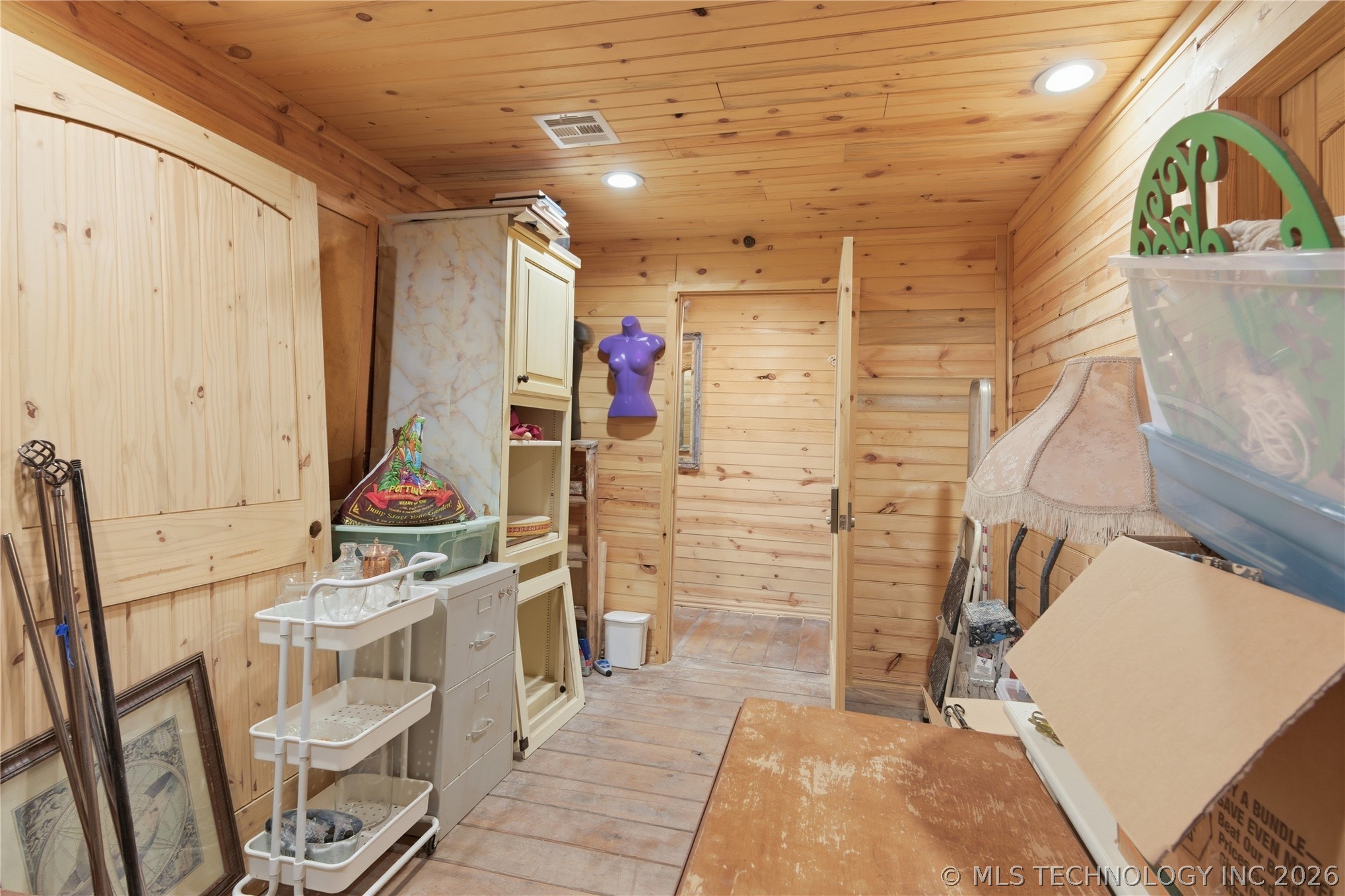 131 N Lee Property Photo 10