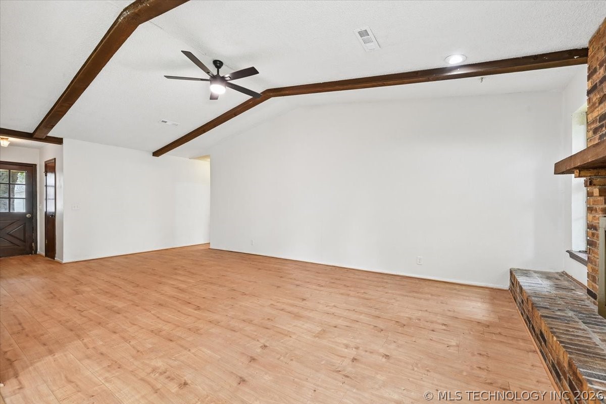 1666 S Pecan Avenue Property Photo 9