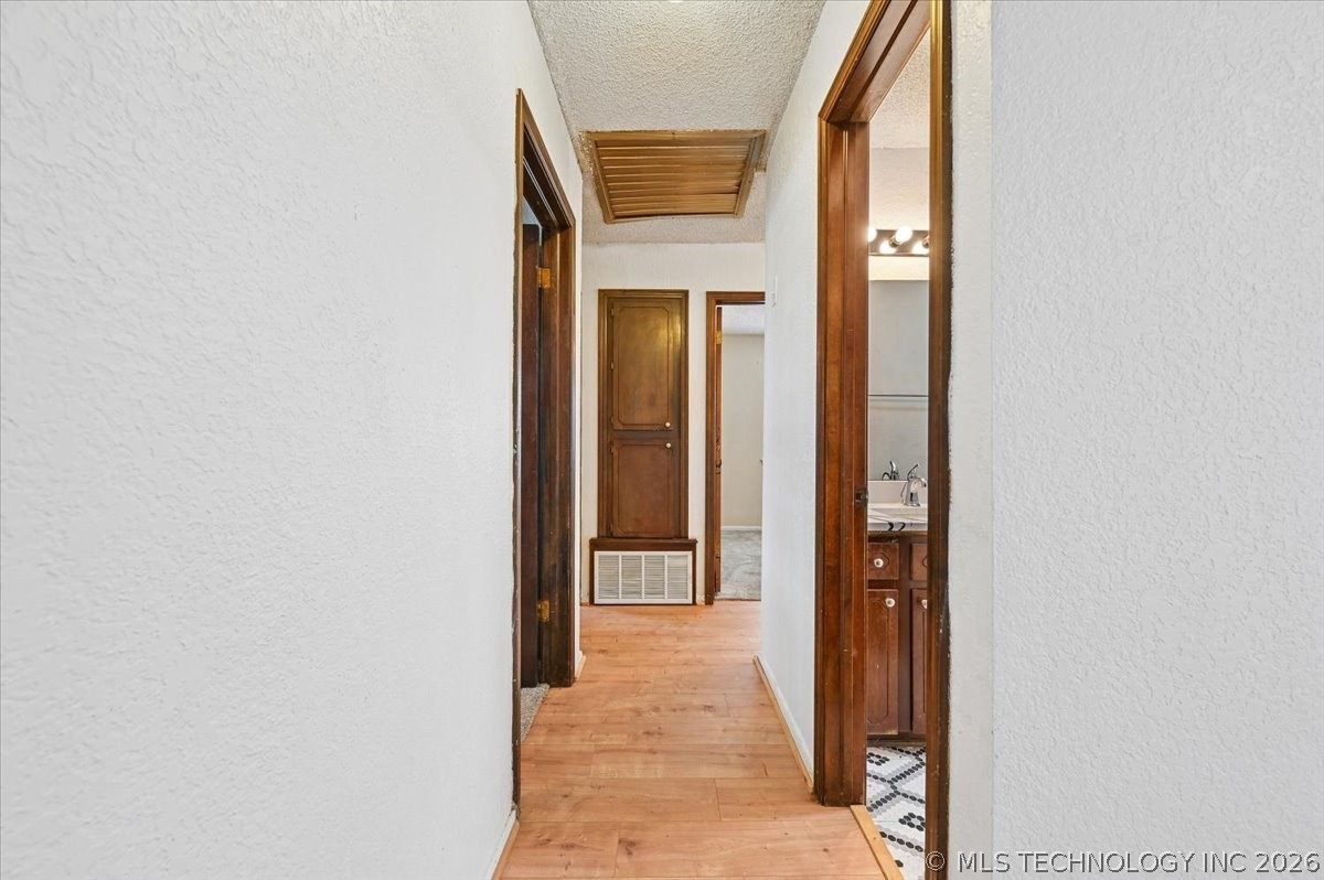 1666 S Pecan Avenue Property Photo 15