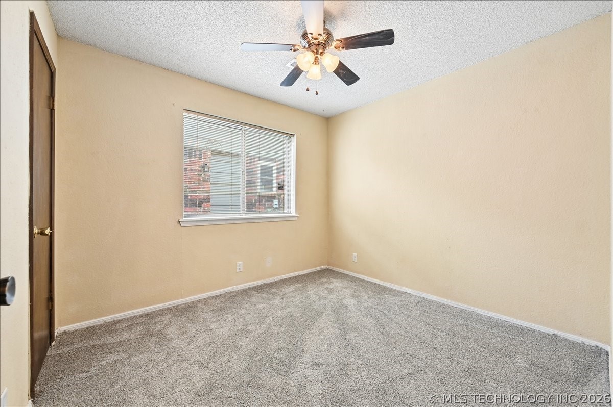 1666 S Pecan Avenue Property Photo 26