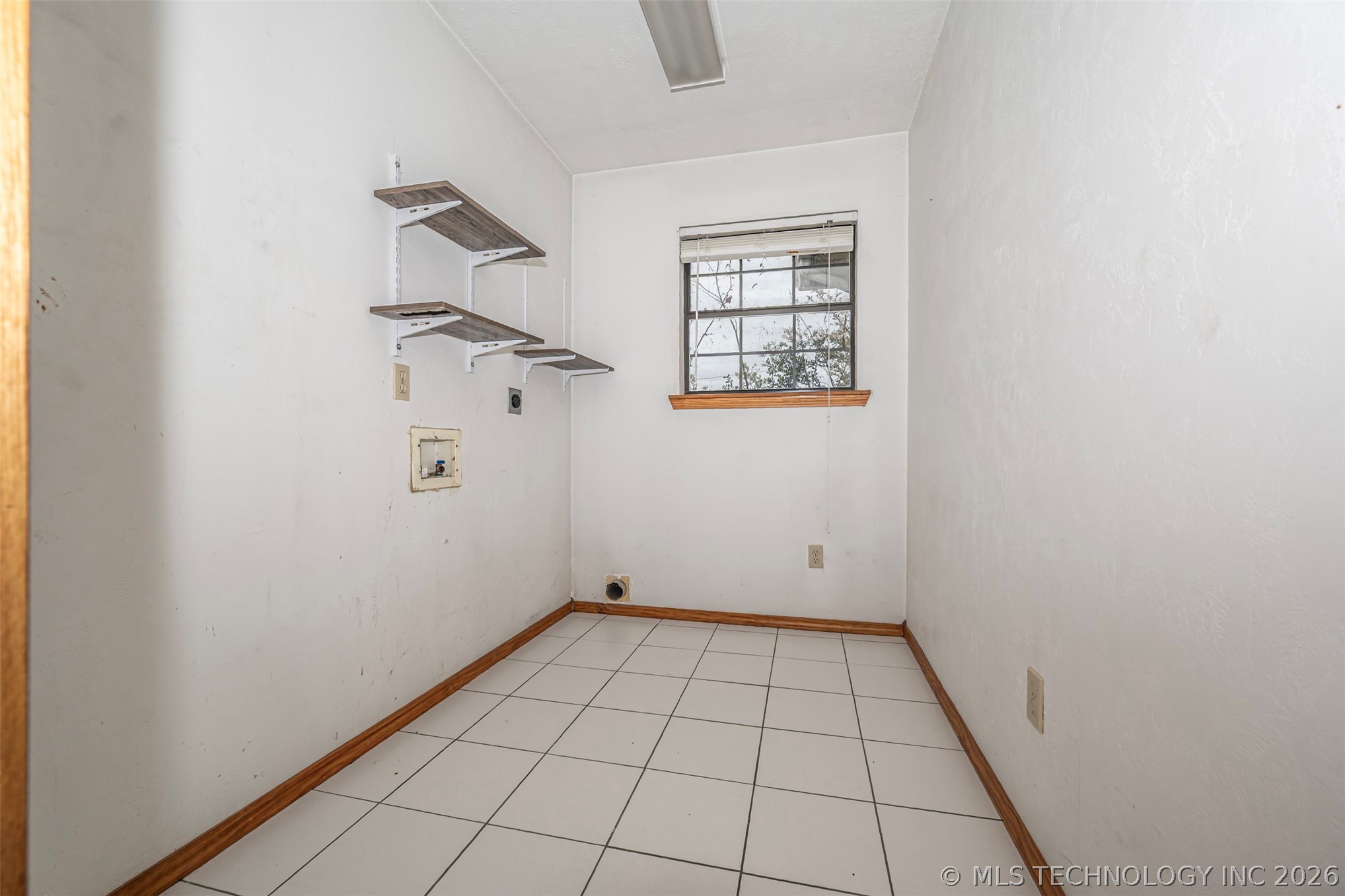 1726 Lakeview Drive Property Photo 13