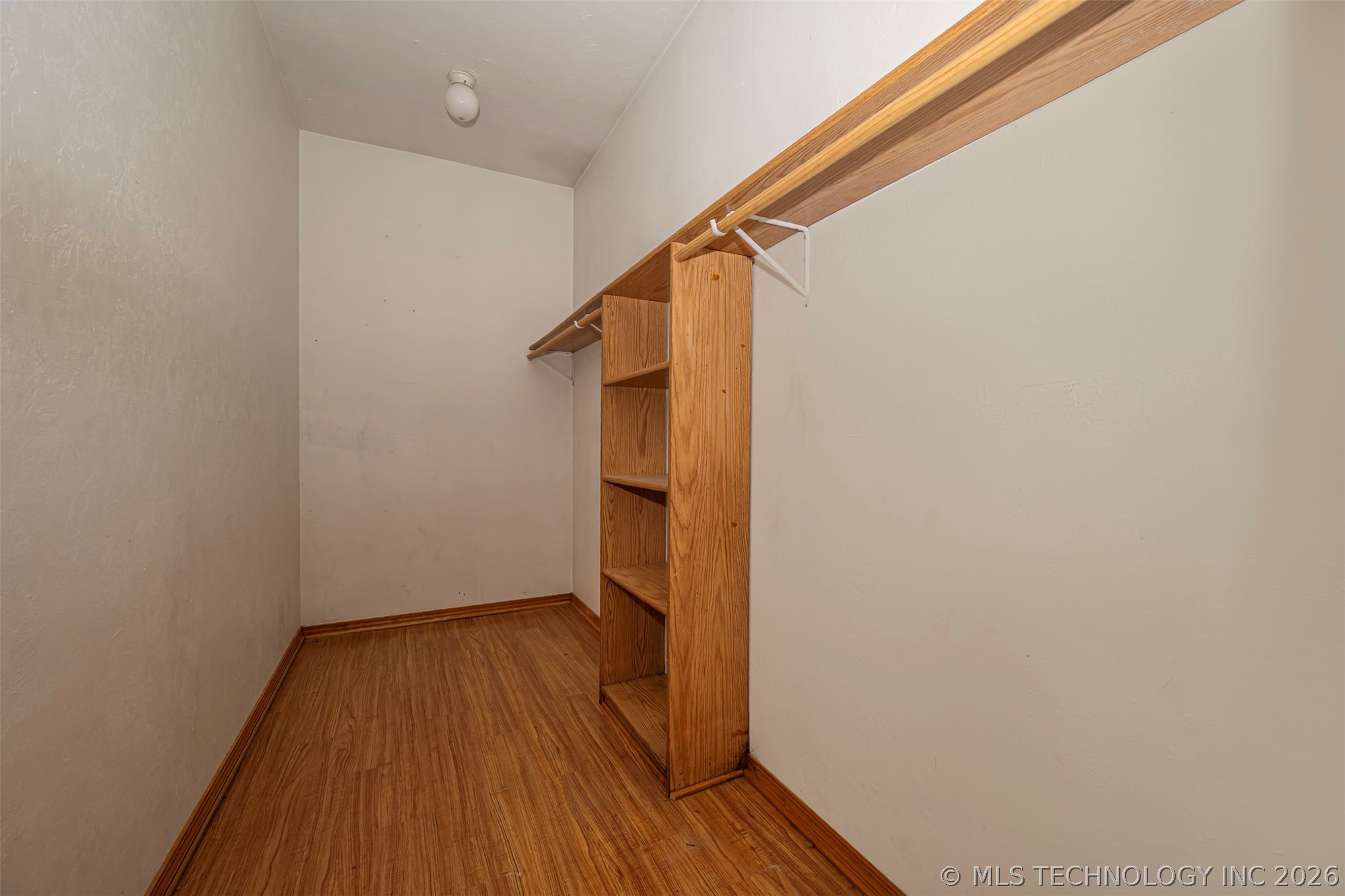 1726 Lakeview Drive Property Photo 17