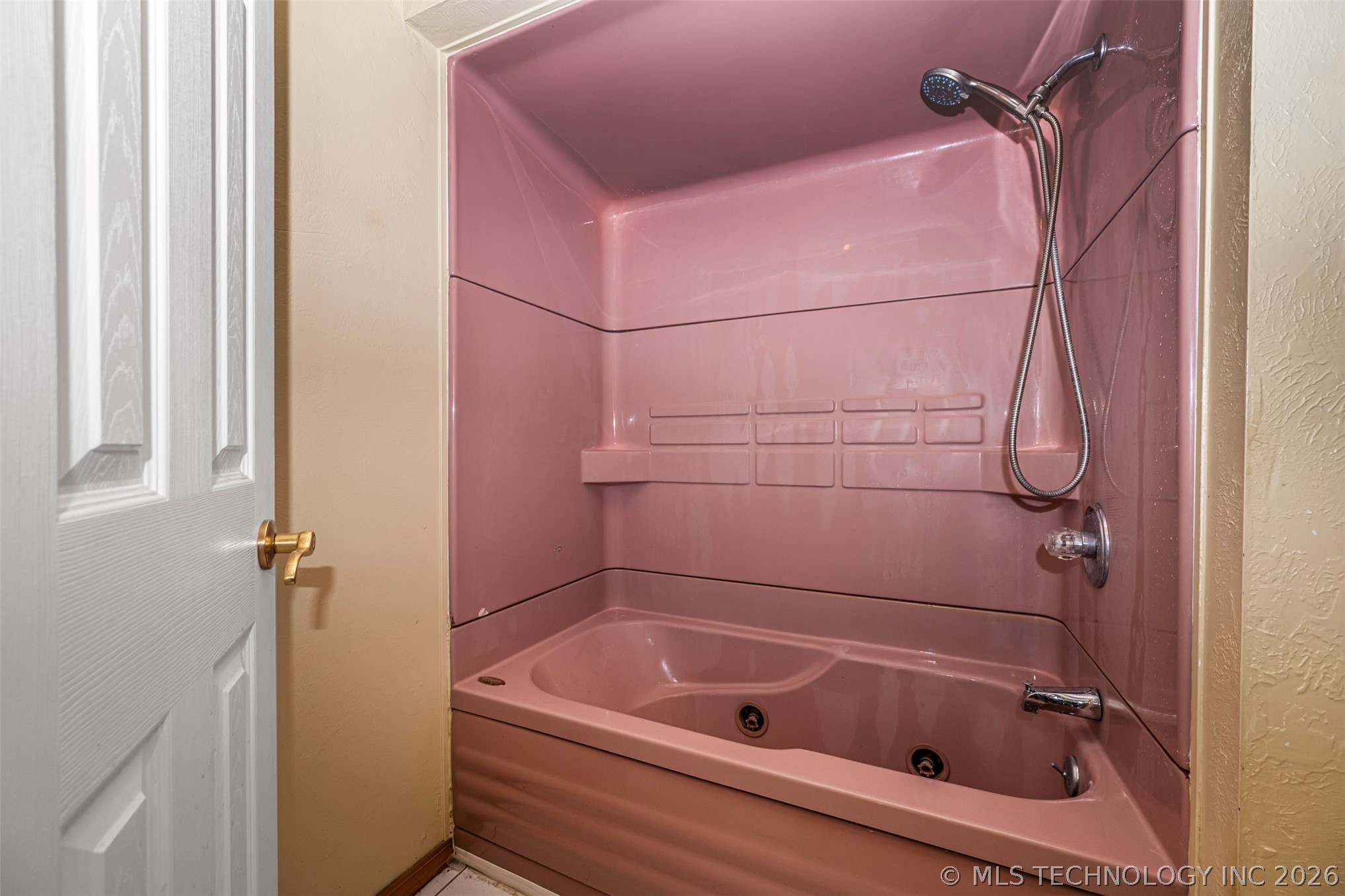 1726 Lakeview Drive Property Photo 19