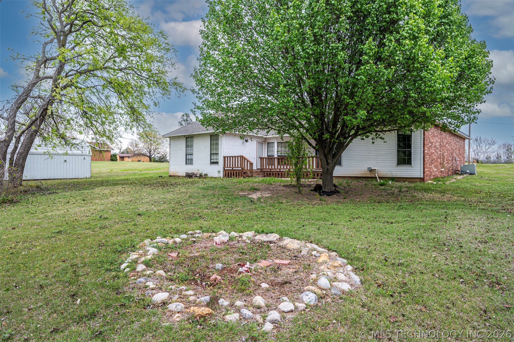 1726 Lakeview Drive Property Photo 28