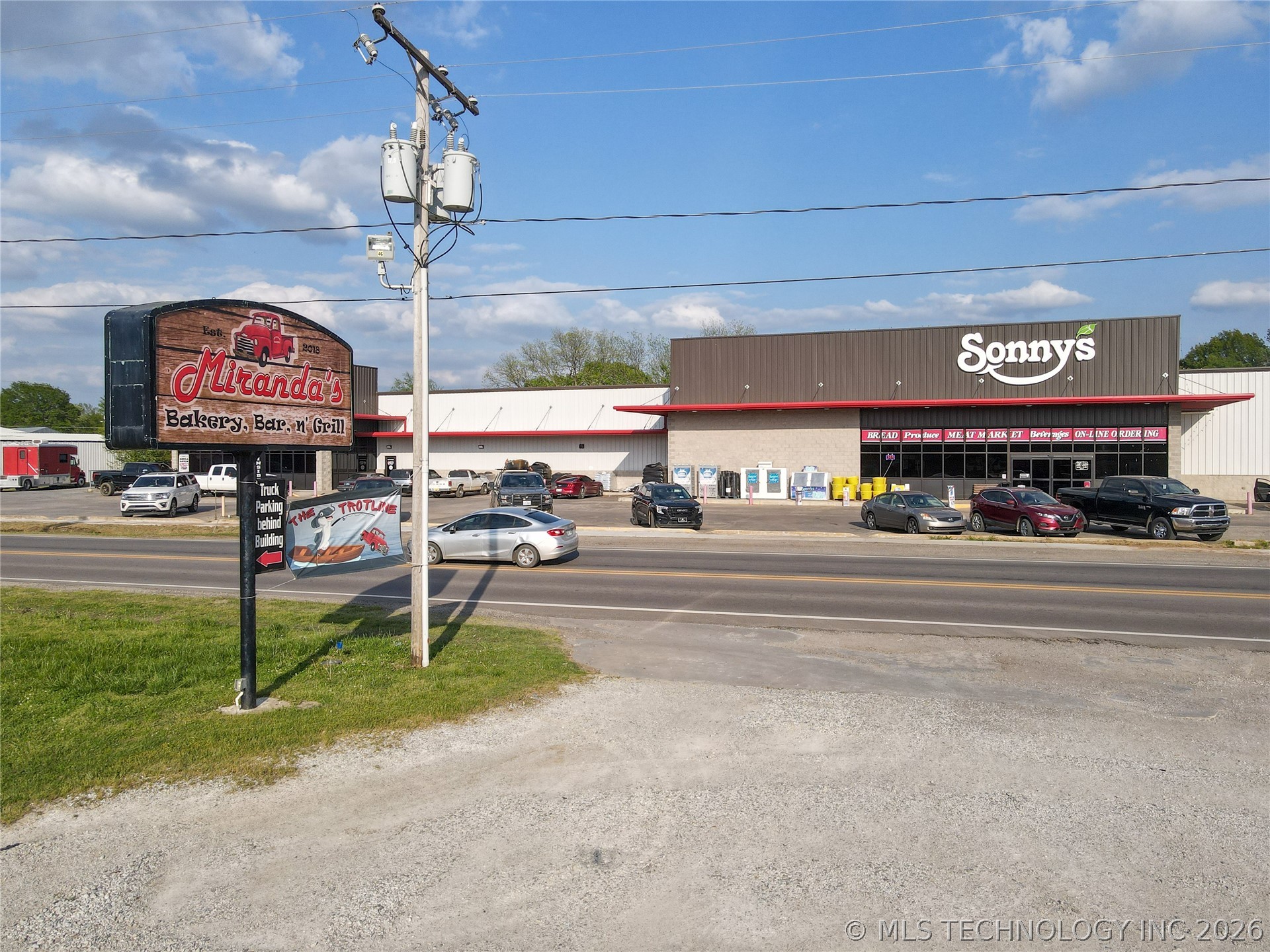 907 S Broadway Property Photo 22