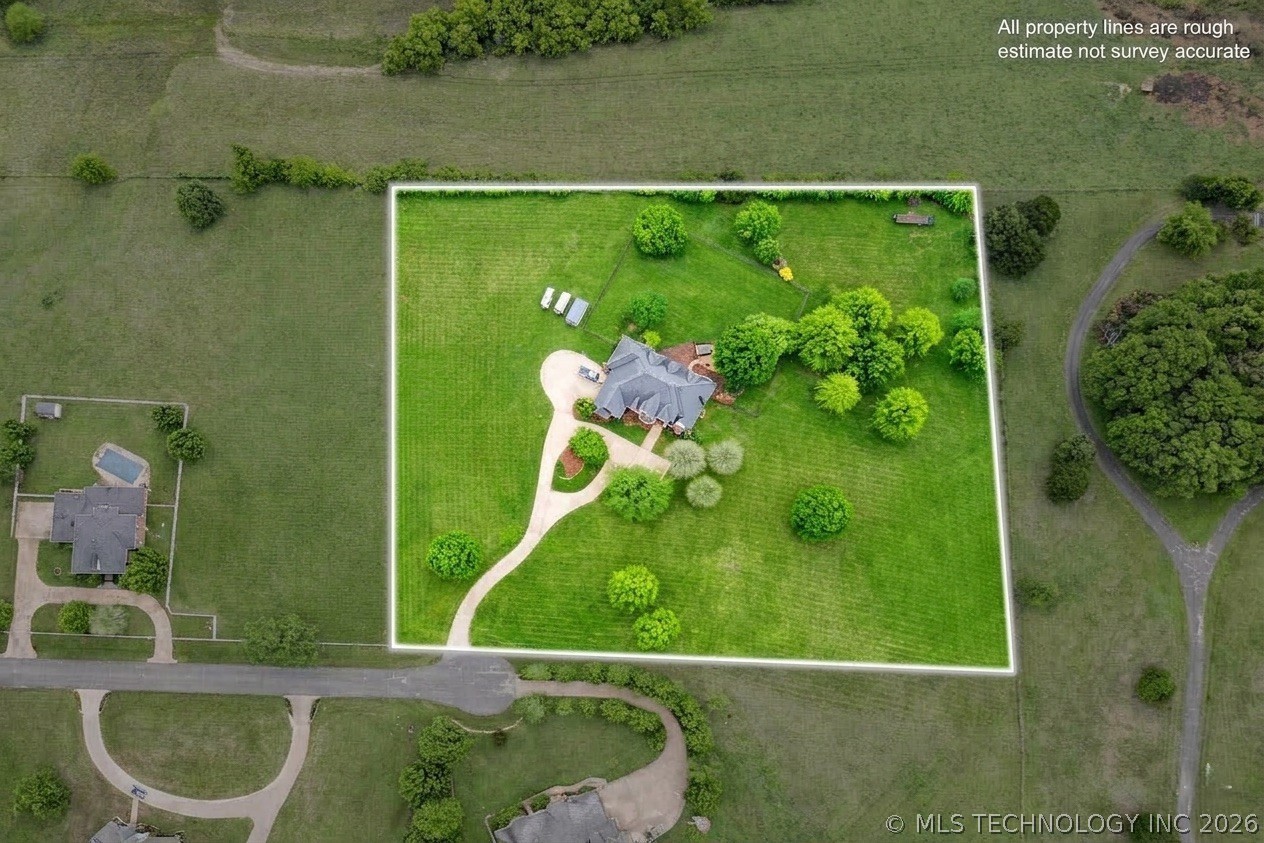 24206 N 3962 Road Property Photo 6