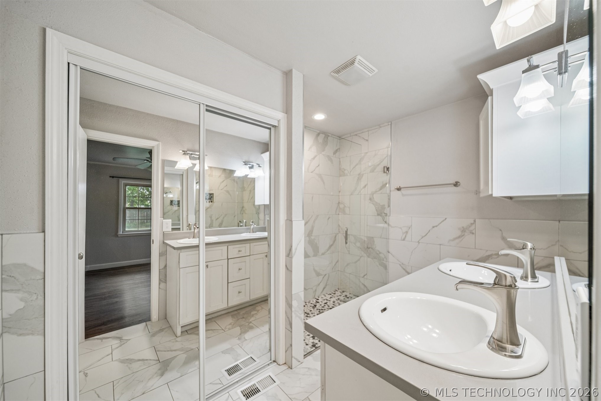 3463 S Gary Place Property Photo 16