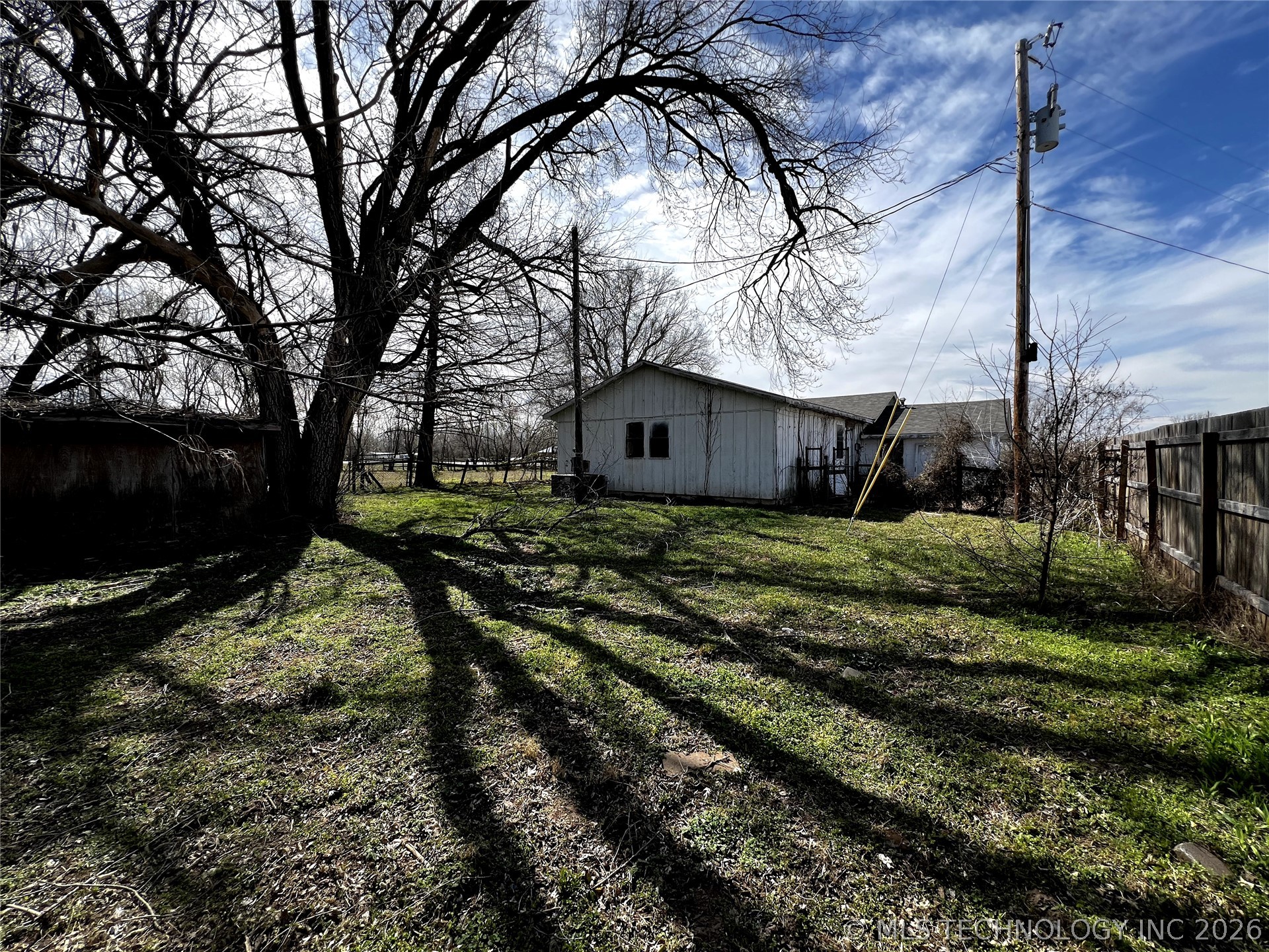 16847 S Memorial Drive Property Photo 4