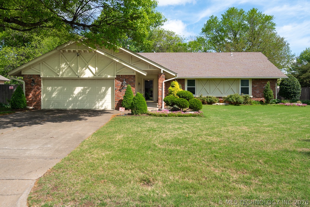 5911 E 100th Place Property Photo 1