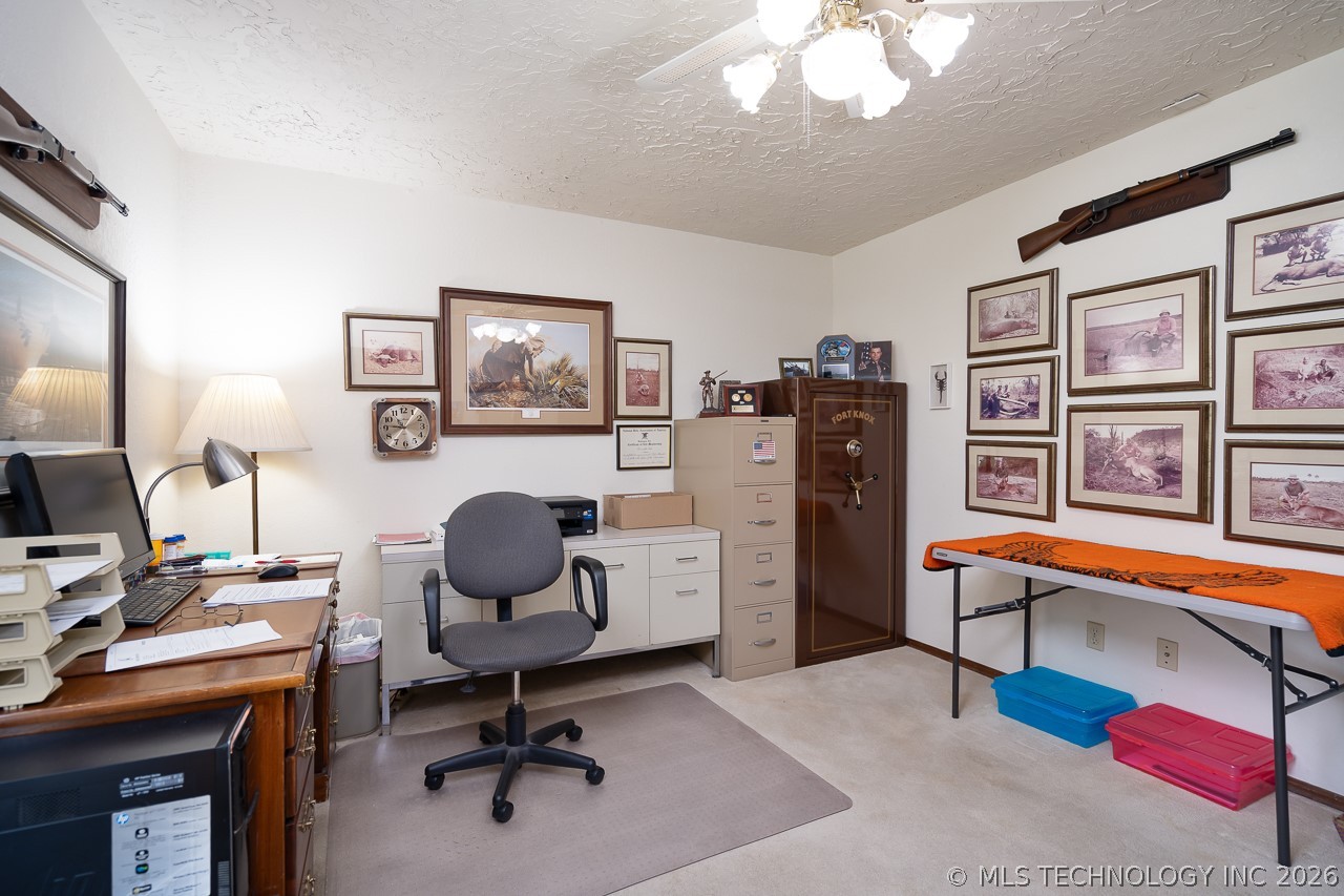 5911 E 100th Place Property Photo 15