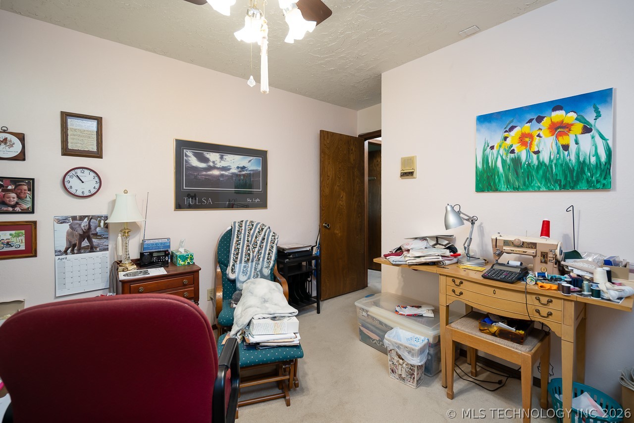 5911 E 100th Place Property Photo 18