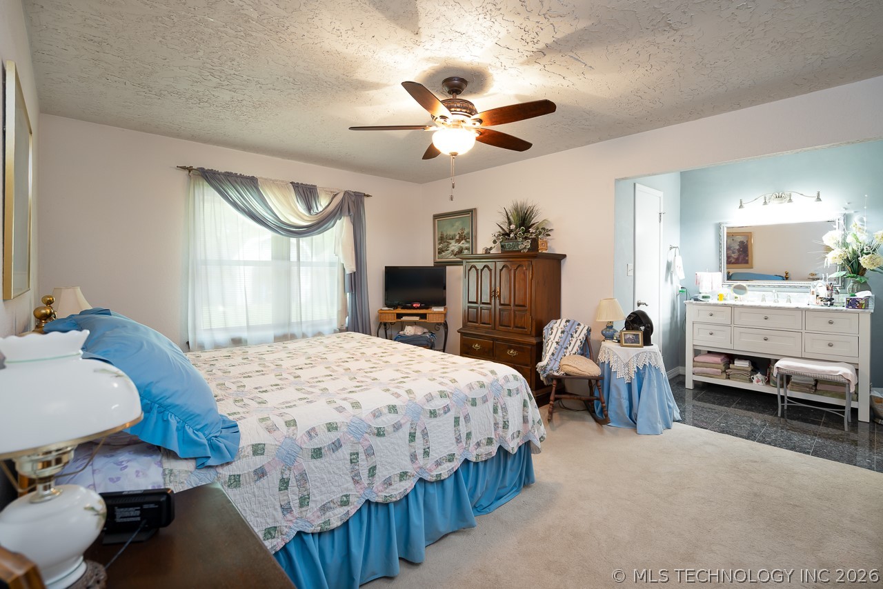 5911 E 100th Place Property Photo 19