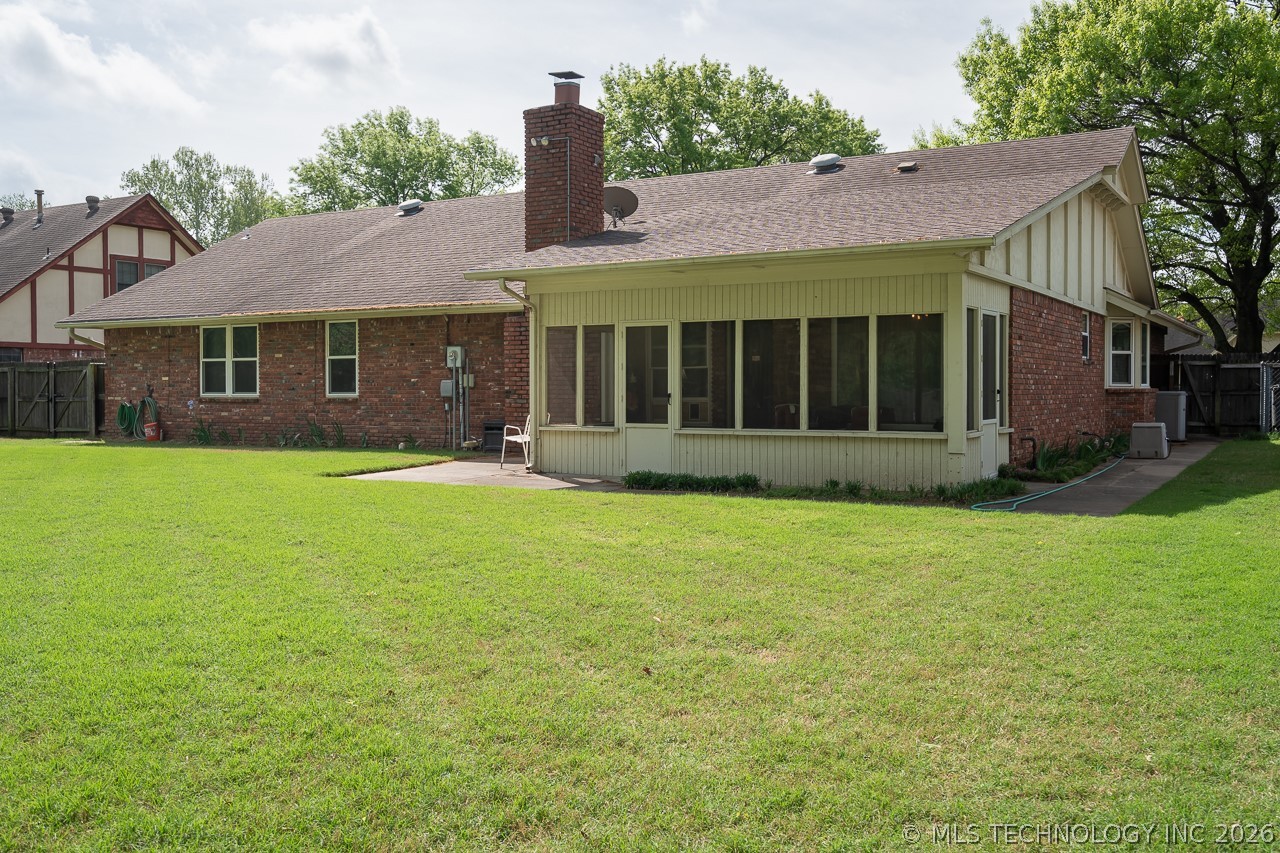 5911 E 100th Place Property Photo 27