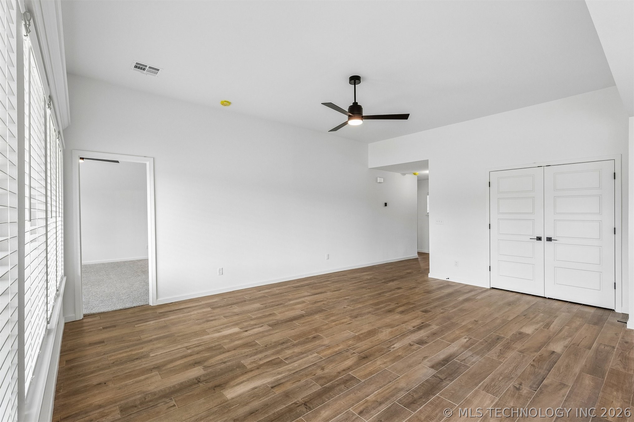 1125 E Cherry Street Property Photo 8