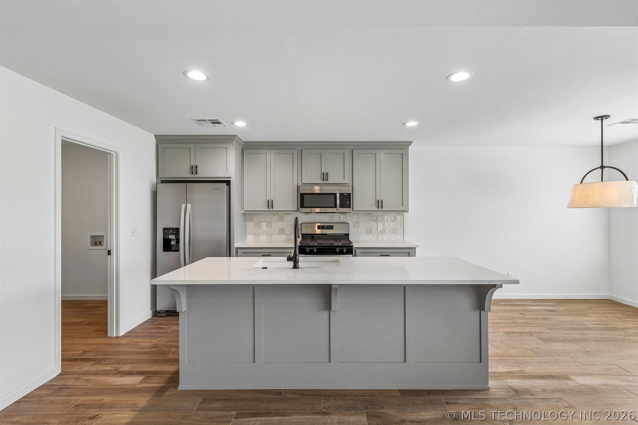 1125 E Cherry Street Property Photo 12
