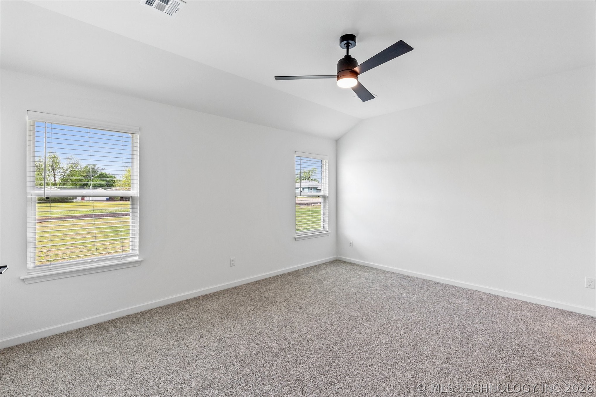 1125 E Cherry Street Property Photo 23