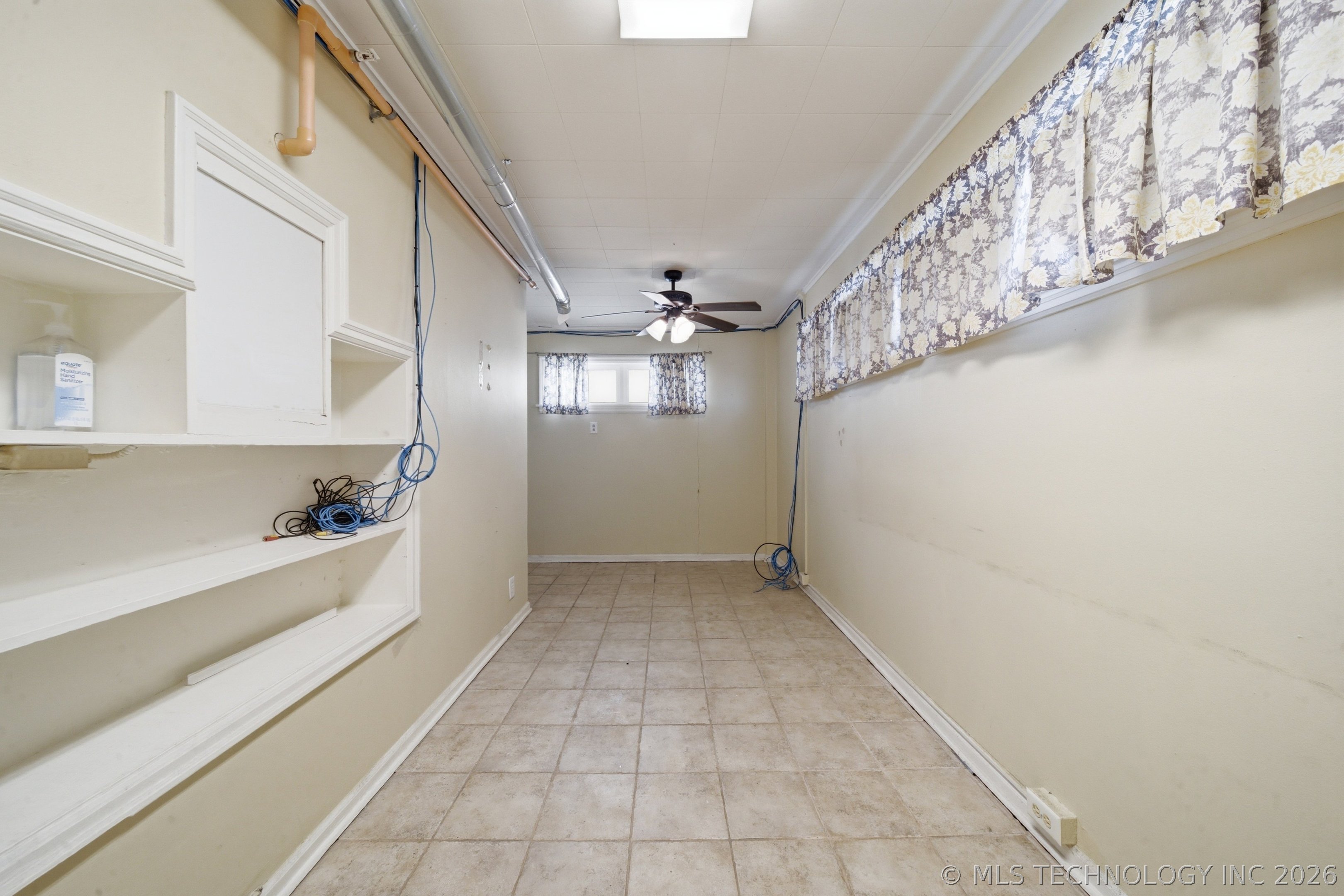 220 S Morton Avenue Property Photo 20