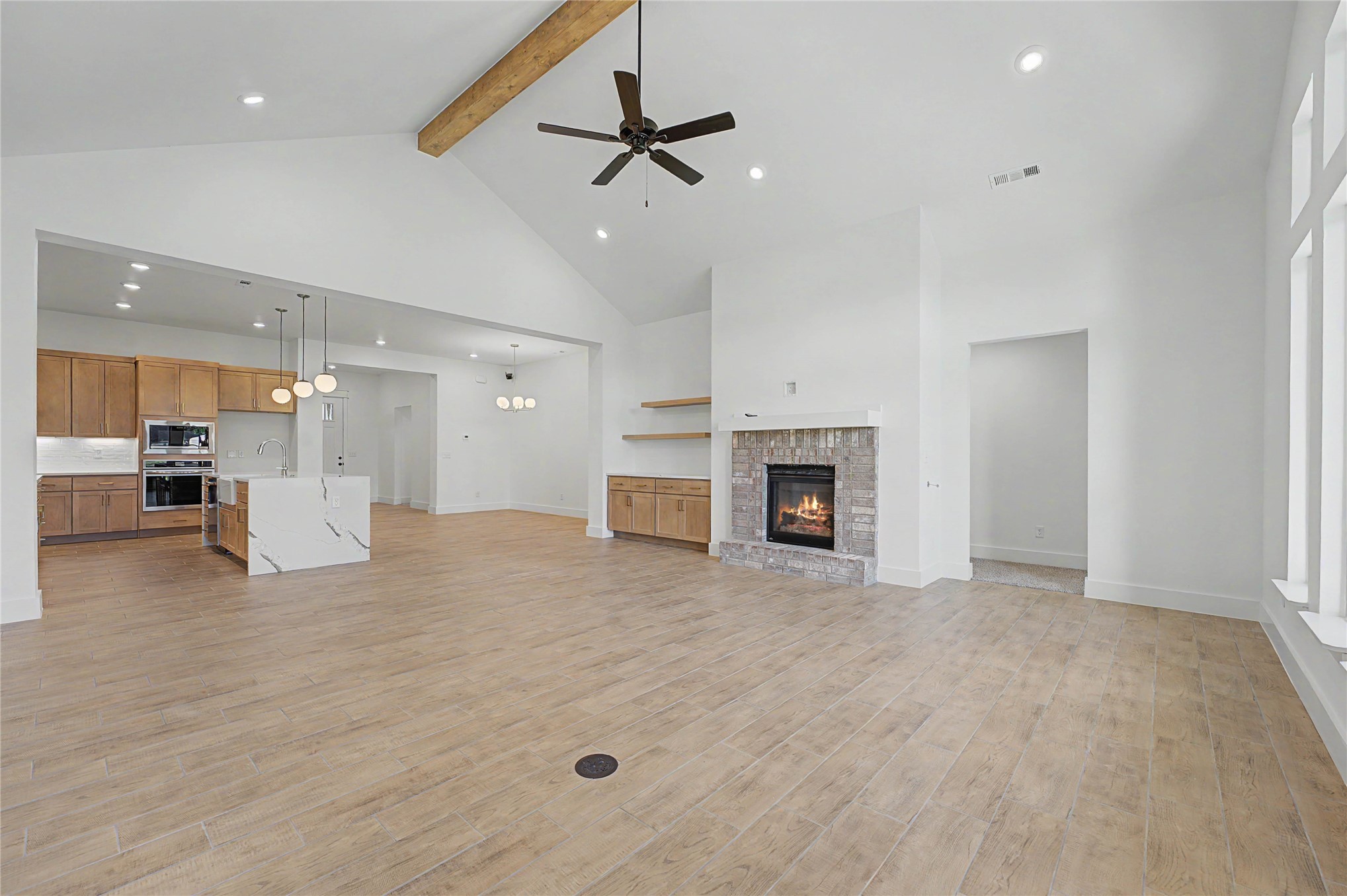2823 E Liberty Place Property Photo 11