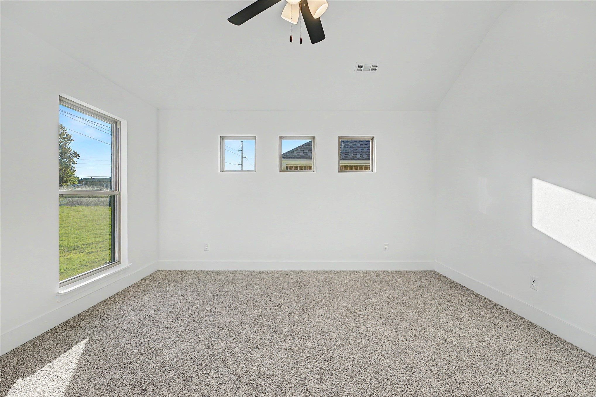 2823 E Liberty Place Property Photo 12