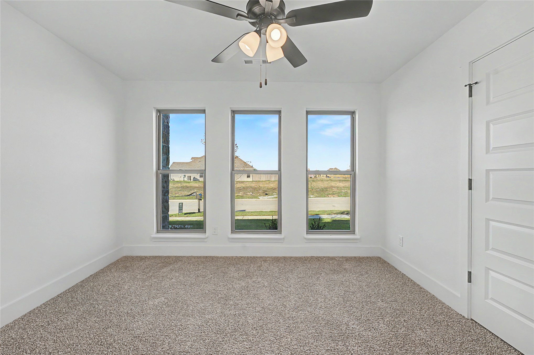 2823 E Liberty Place Property Photo 18